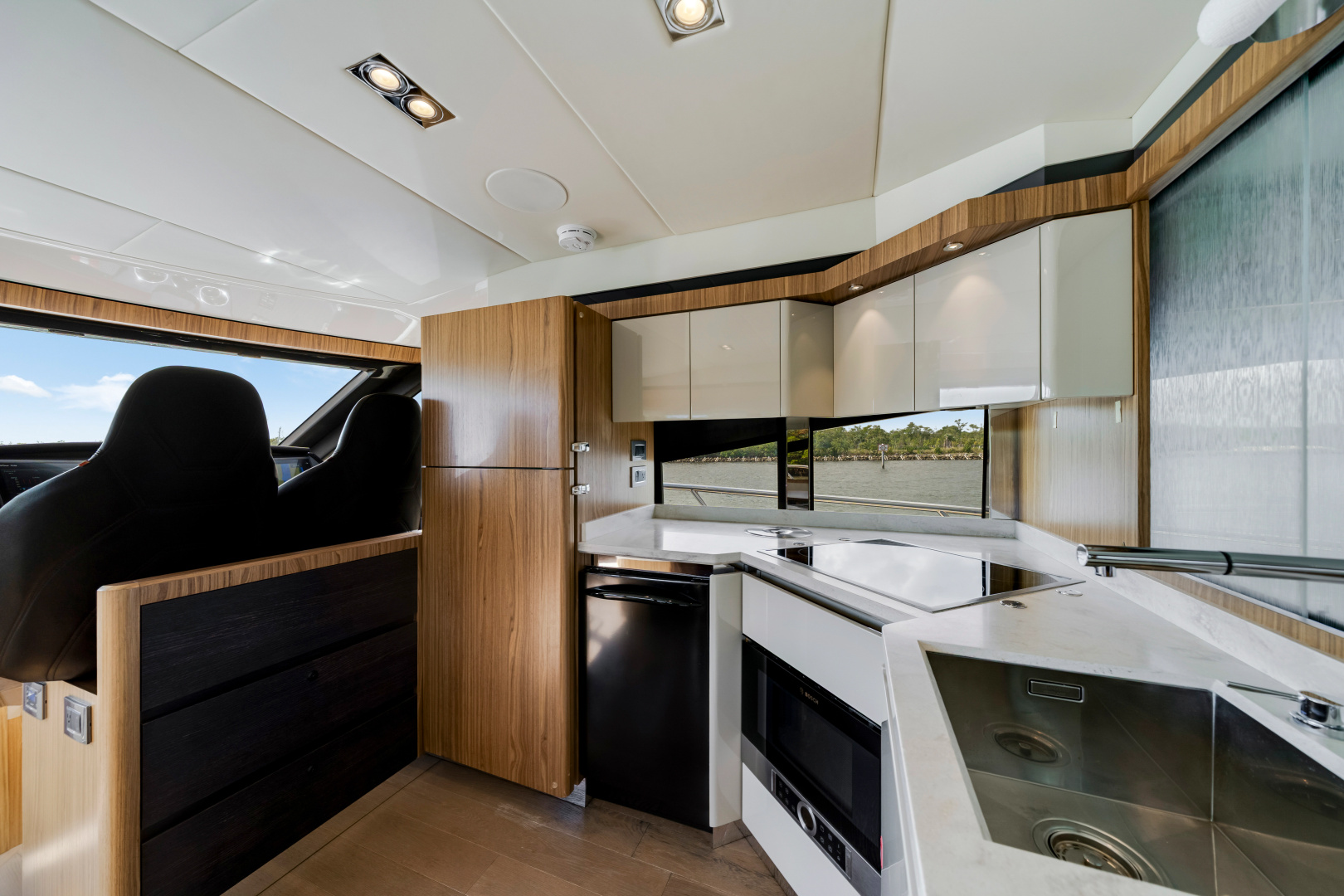 60ft Absolute Yacht For Sale