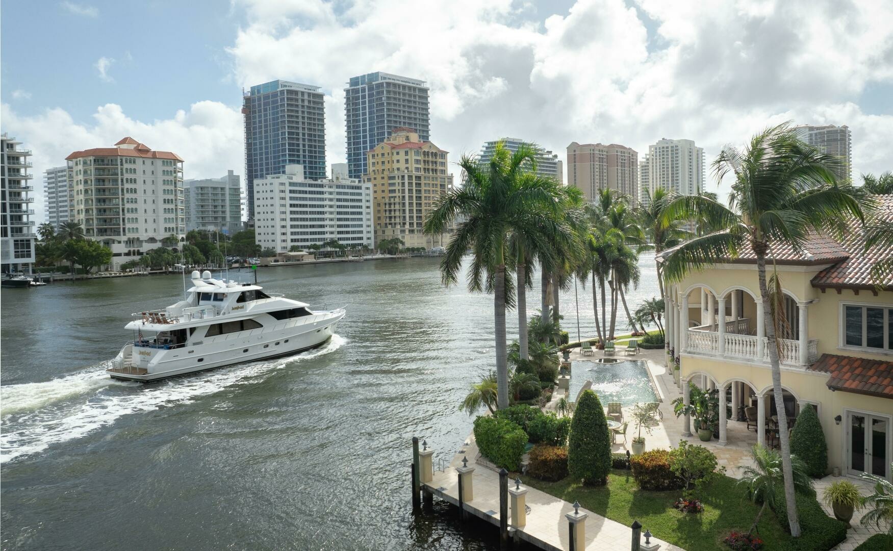 JusMad 80ft Ocean Alexander Yacht For Sale