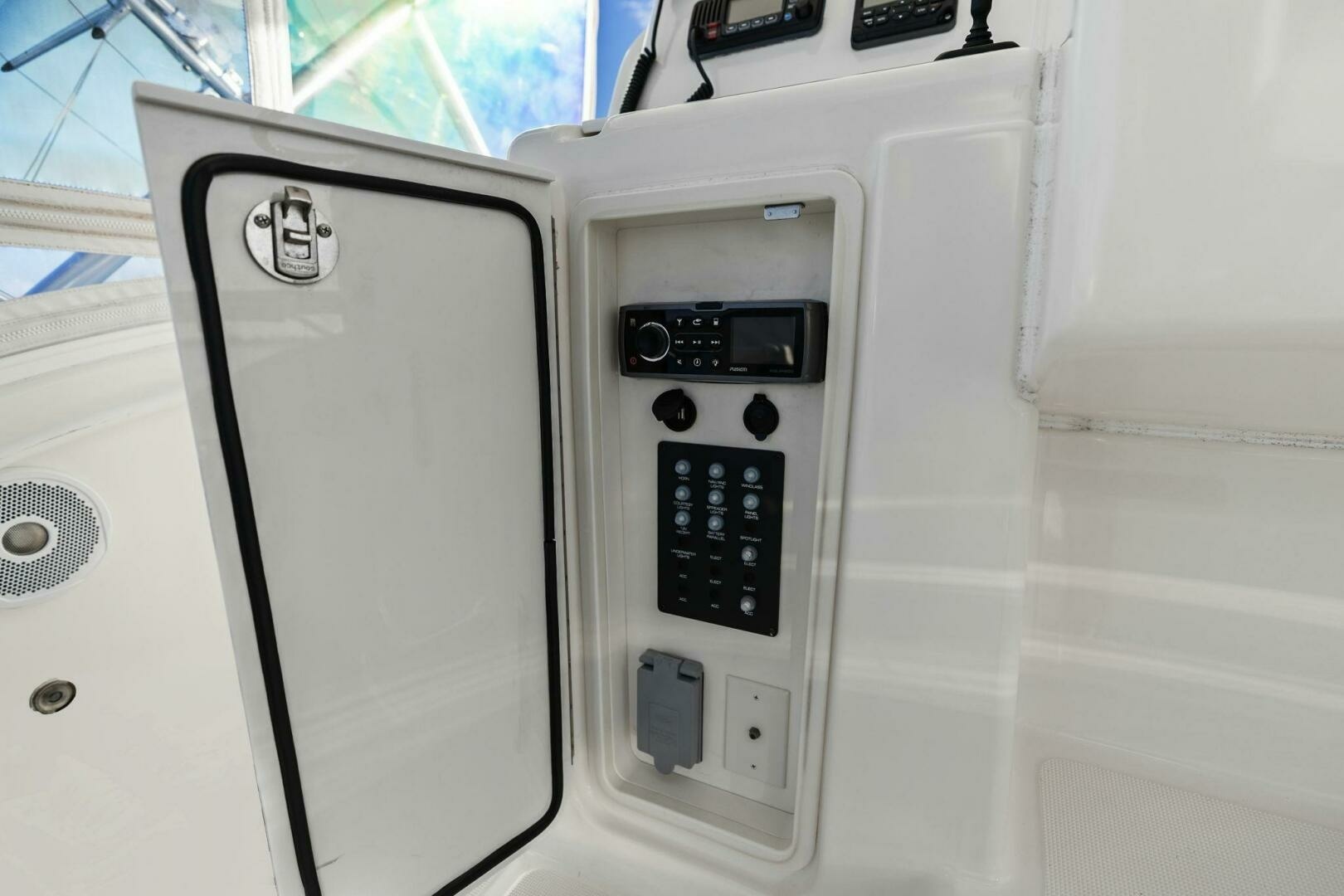Salty Dach 39ft Tiara Yachts Yacht For Sale