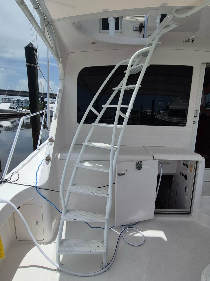 LINEBACKER 57ft Viking Yacht For Sale