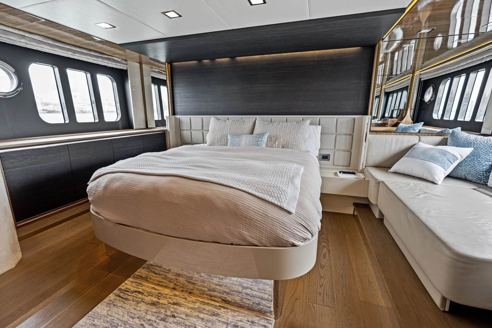 Absolute 60 Fly Yacht For Sale