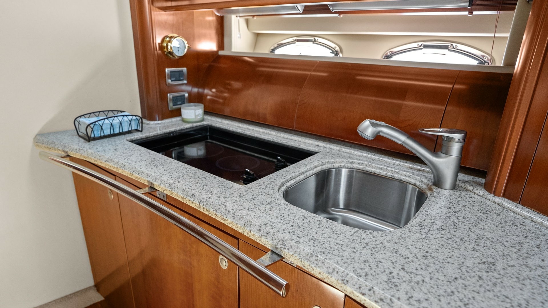 2005 Sea Ray Sundancer 500