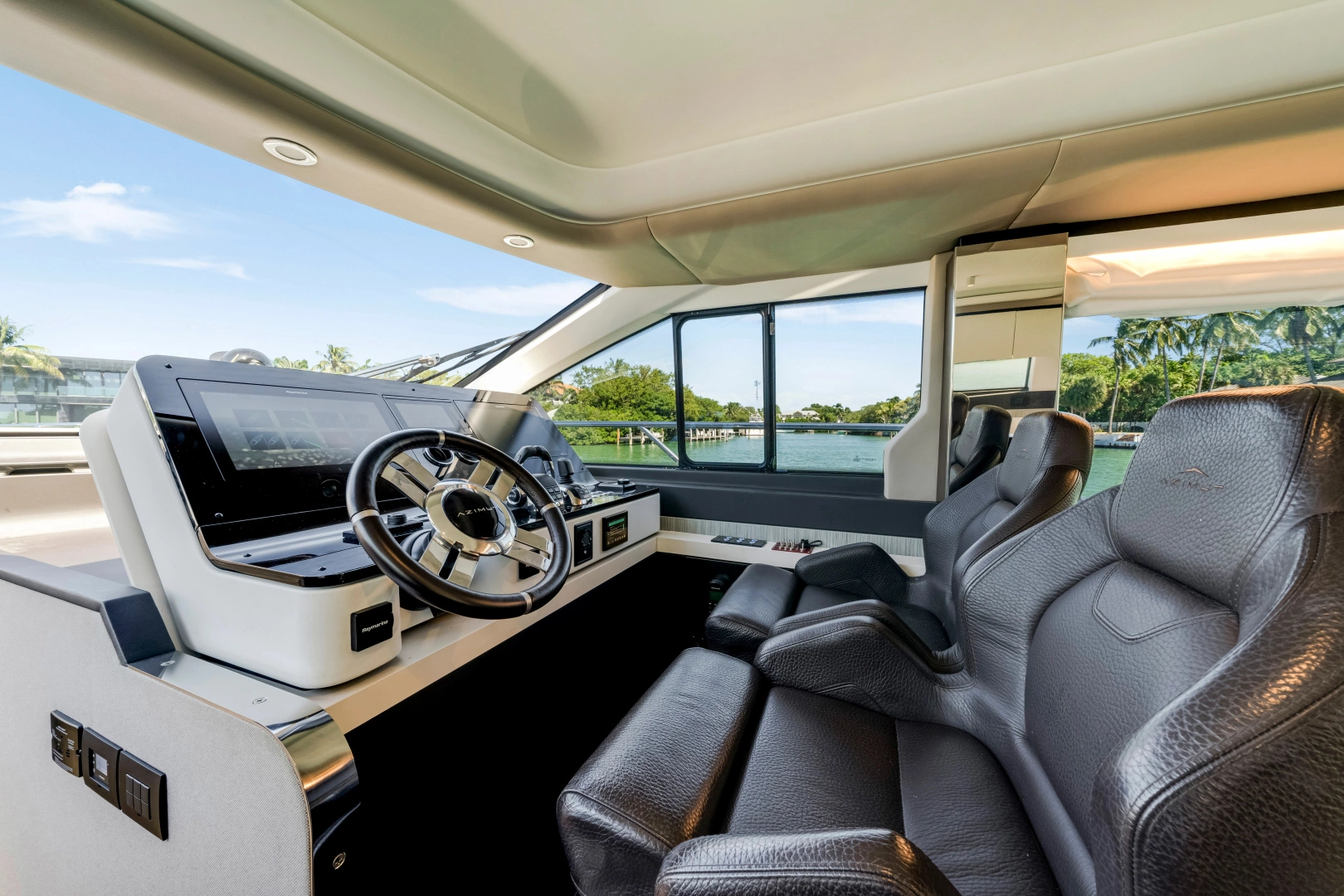 Azimut 60 Yacht For Sale