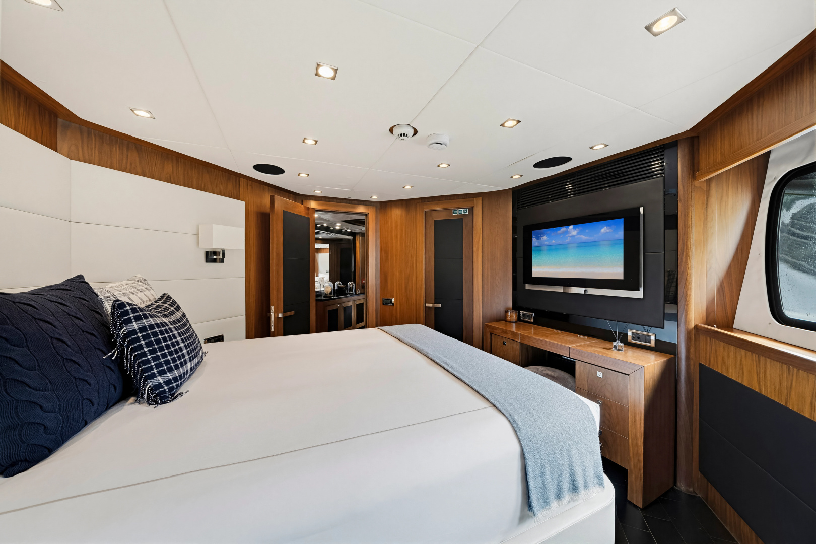 Deep Sea 112ft Sunseeker Yacht For Sale