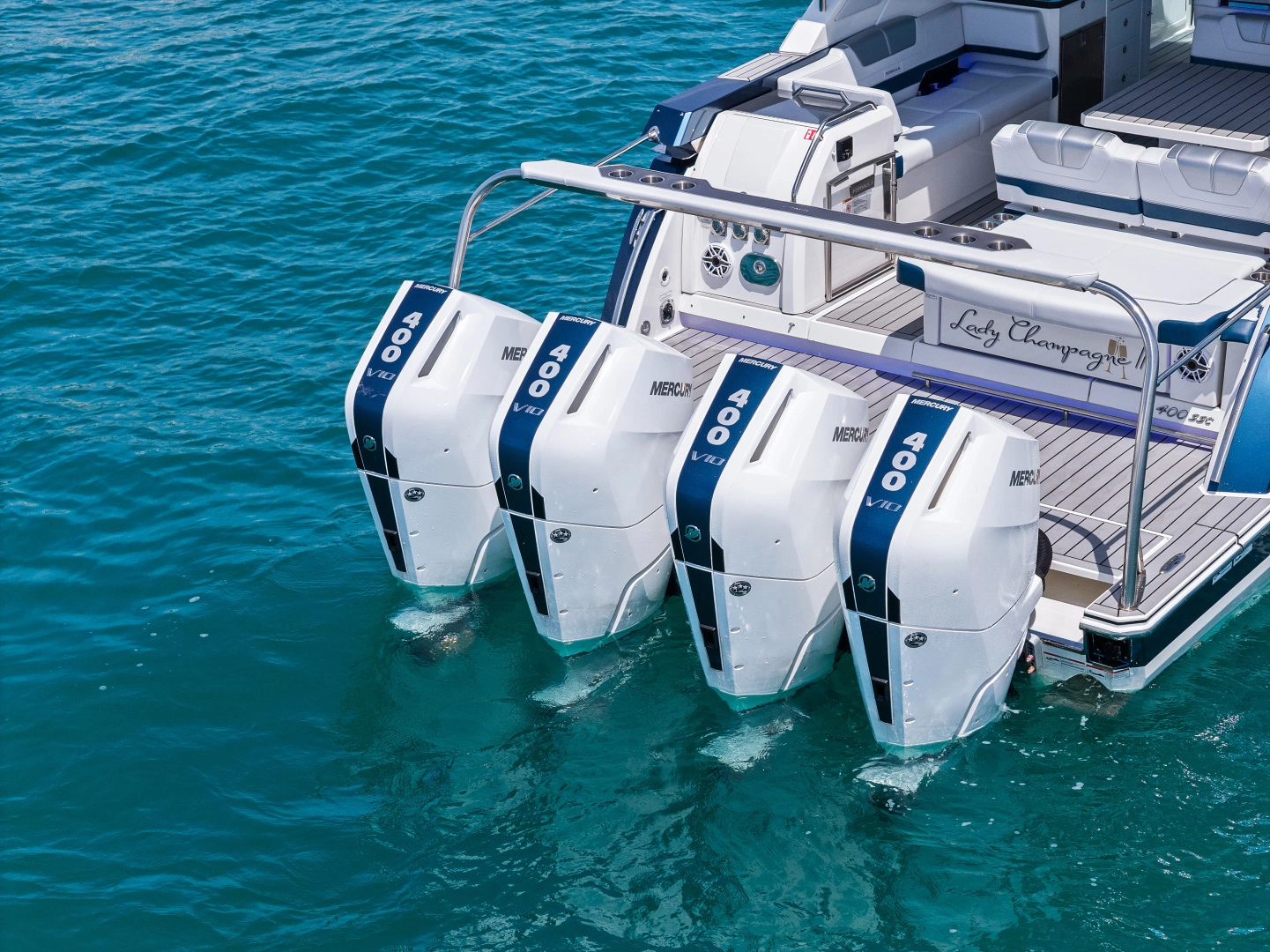 Formula 400 Super Sport Crossover Yacht For Sale