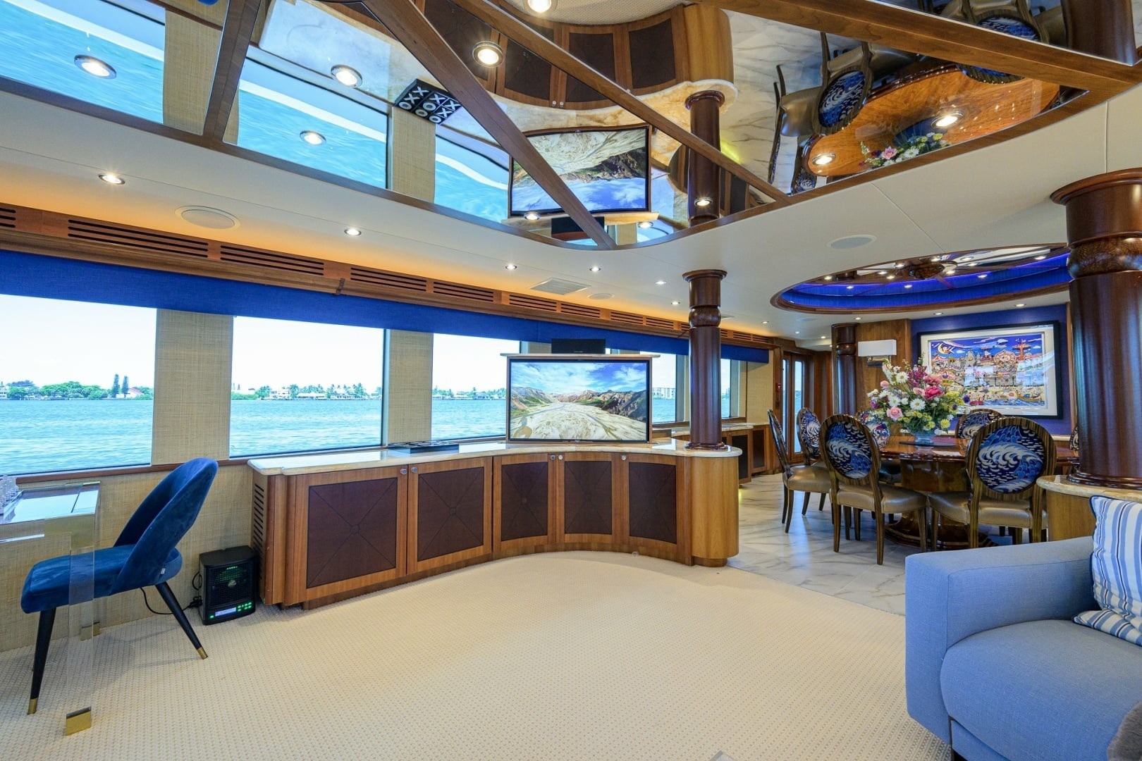 MAGIC 100ft Hatteras Yacht For Sale MAGIC 100ft Hatteras Yacht For Sale