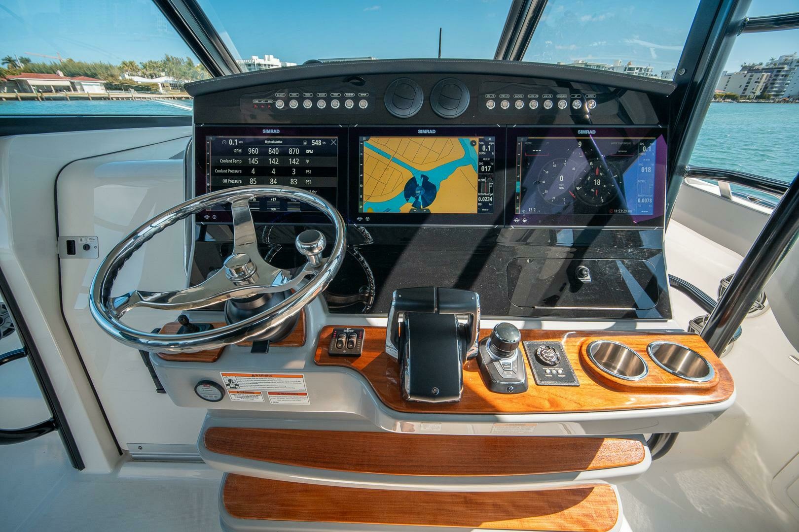 PIPE DREAM 42ft Boston Whaler Yacht For Sale