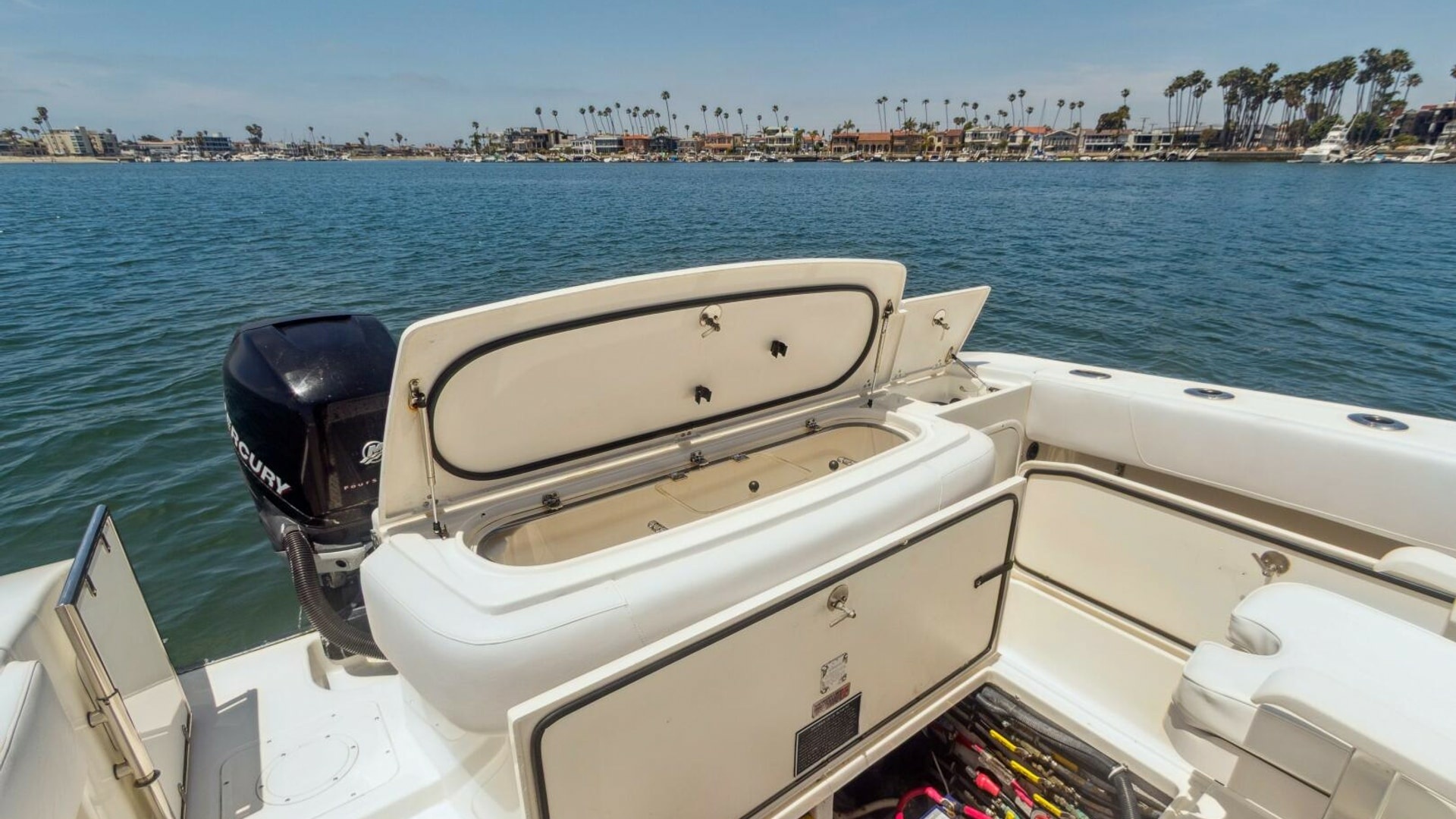 SWIFT SERENITY 38ft Fountain Yacht For Sale