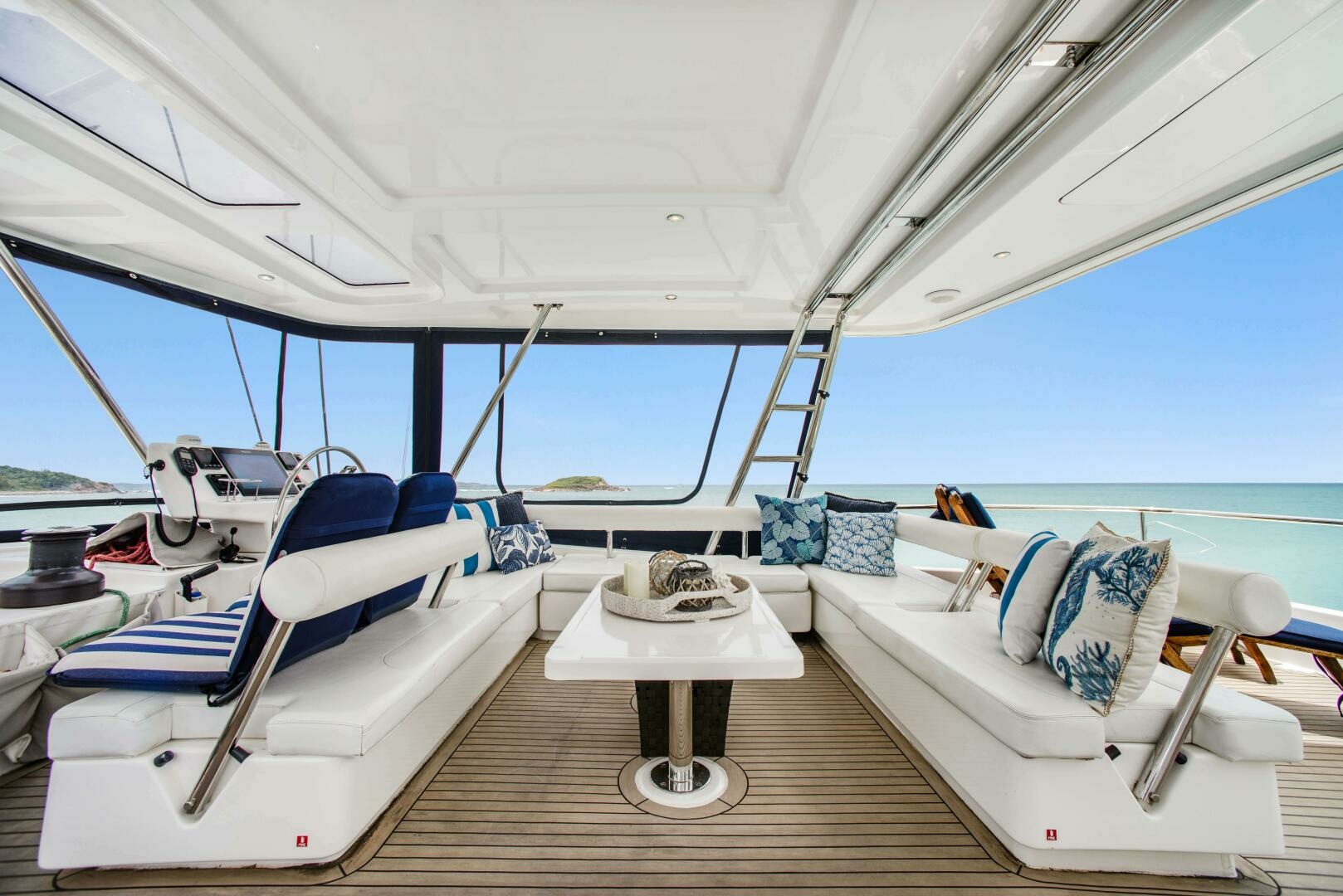 2016 Leopard 58 Catamaran — photograph 5