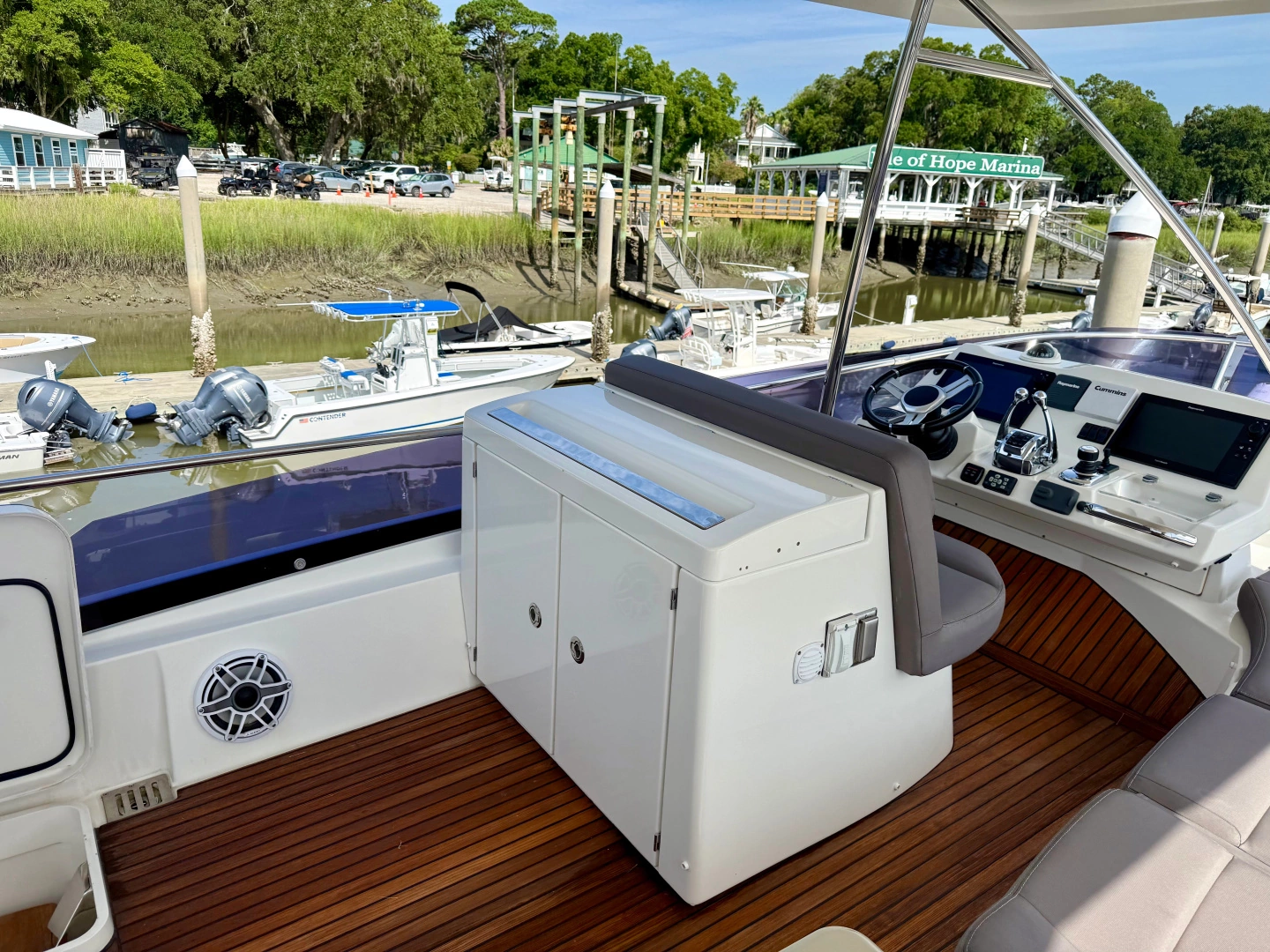 Prestige 560 Fly Yacht For Sale