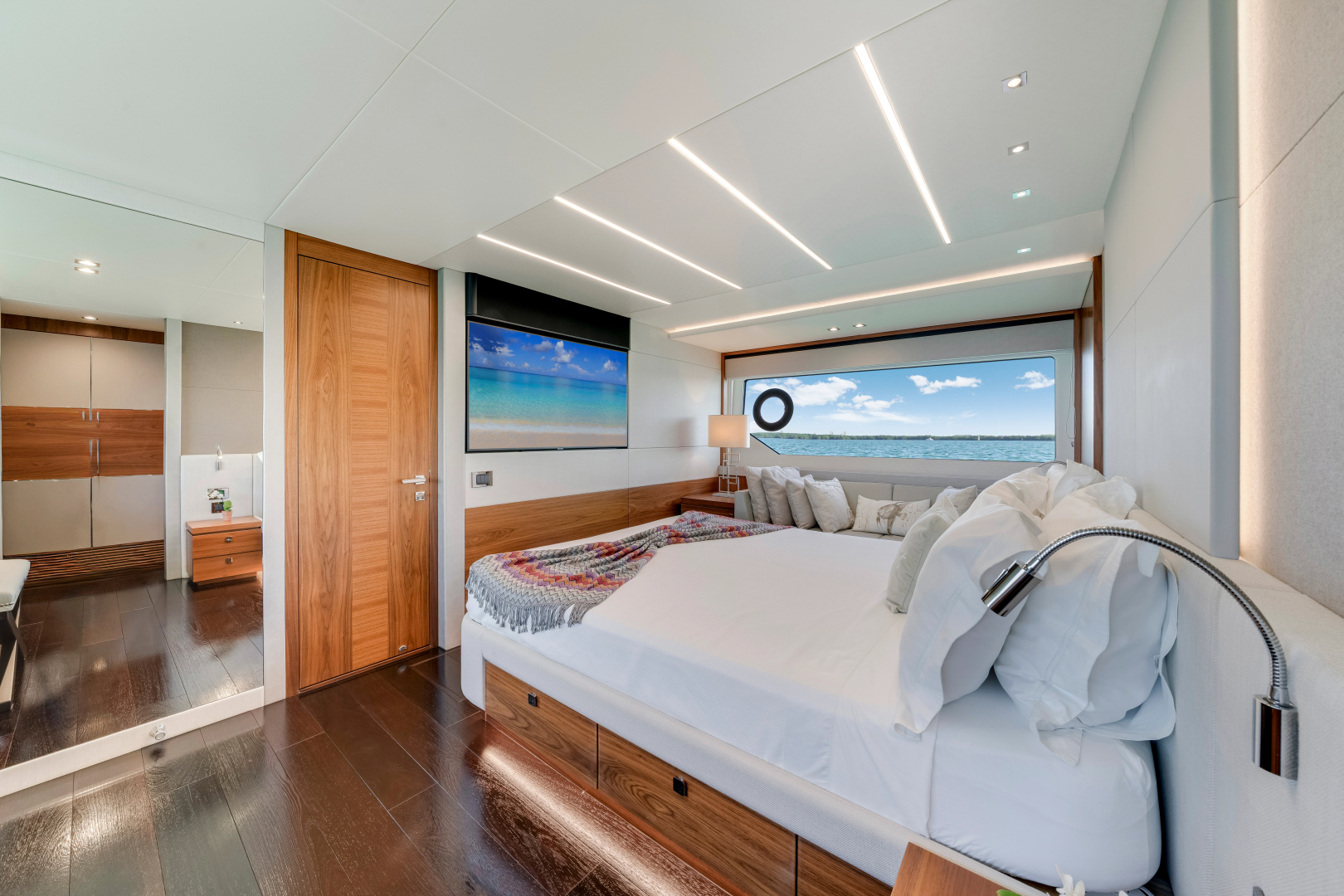2020 Sunseeker 76 Yacht