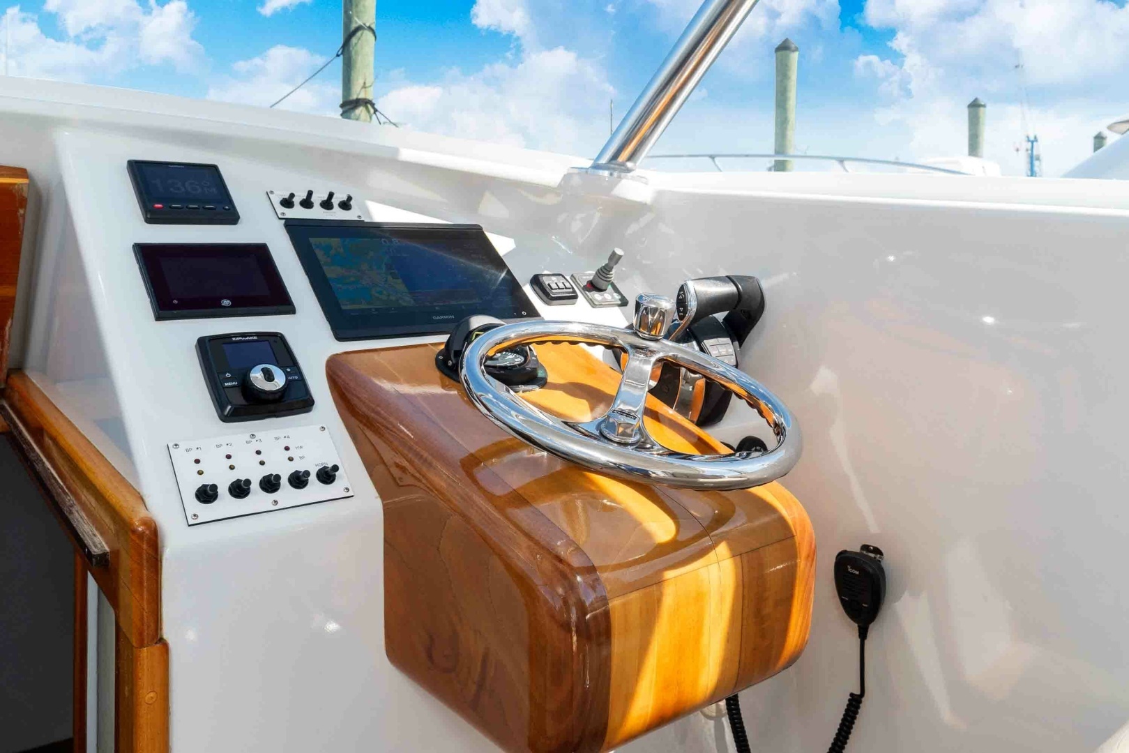 FLYING LOW 41ft Custom Carolina Yacht For Sale FLYING LOW 41ft Custom Carolina Yacht For Sale
