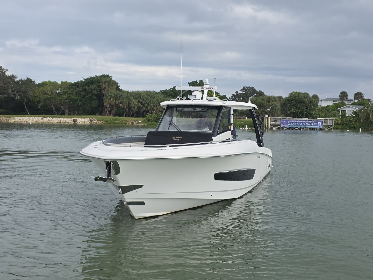 BFT 42ft Boston Whaler Yacht For Sale
