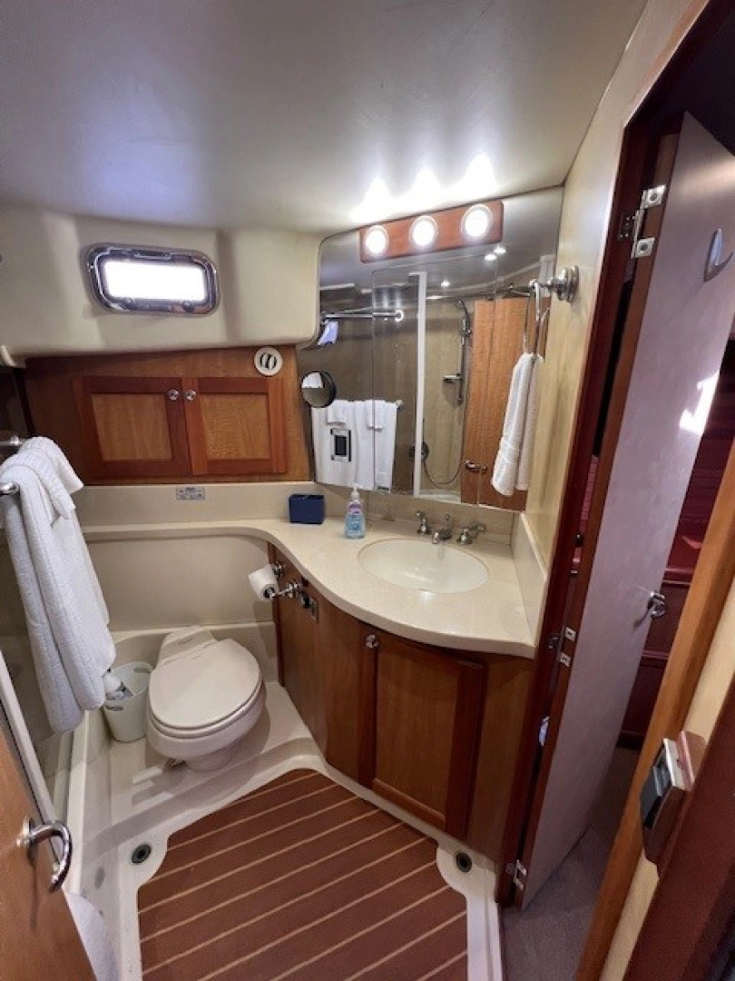 2006 Mainship 43 Trawler