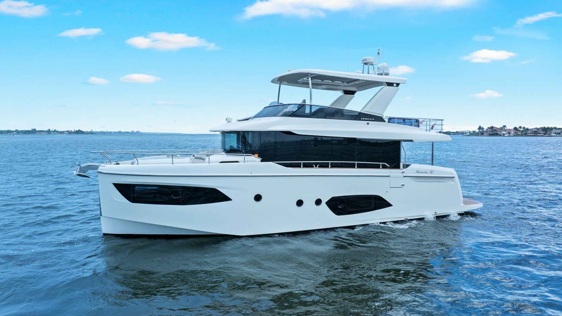 Side Profile of Absolute 52 Navetta