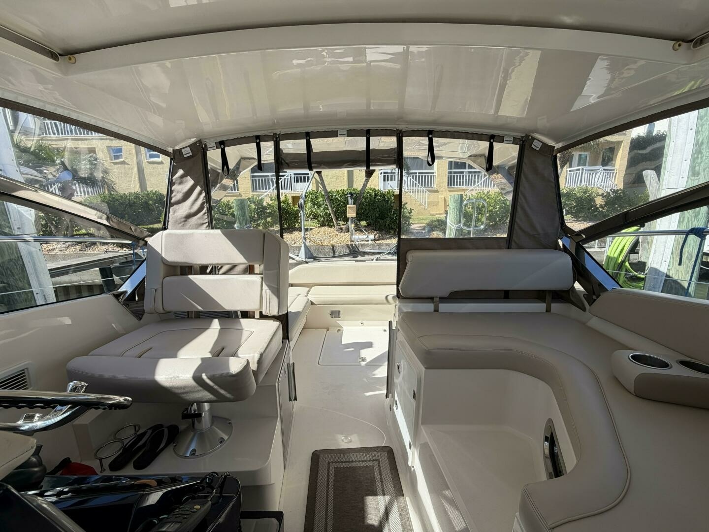 Jolly Dawg 41ft Pursuit Yacht For Sale