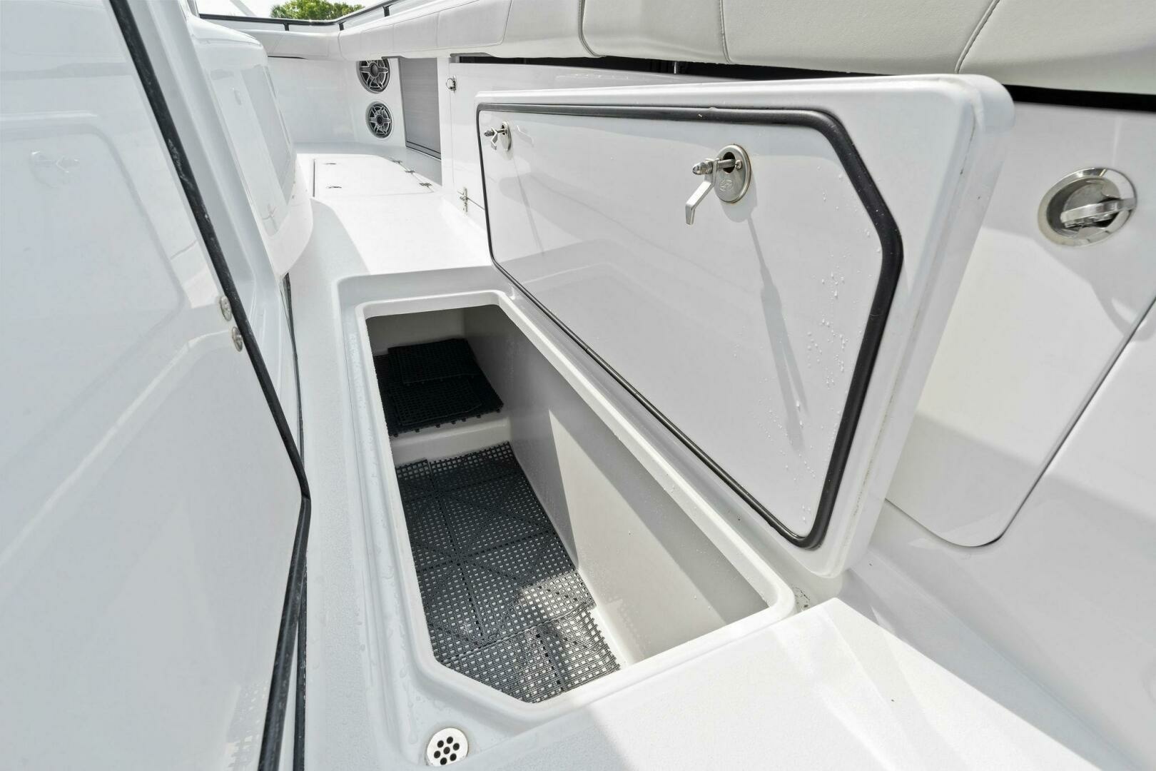 40ft Barker Boatworks Yacht For Sale