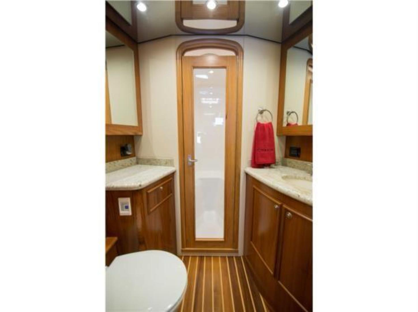True Up 60ft Spencer Yacht For Sale