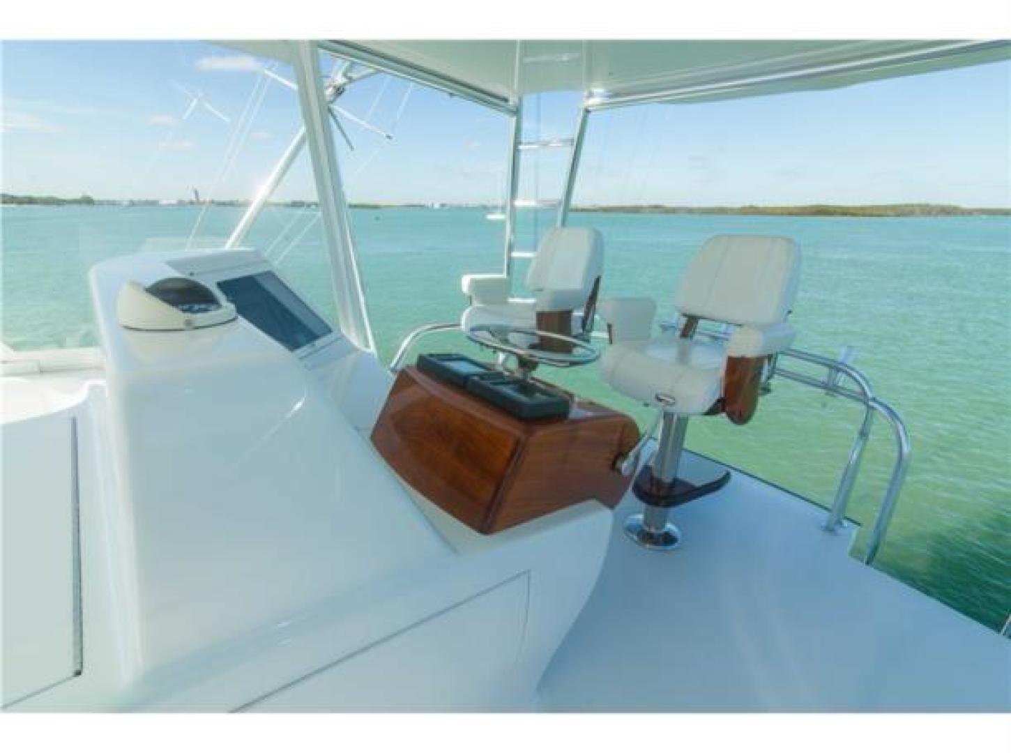 True Up 60ft Spencer Yacht For Sale
