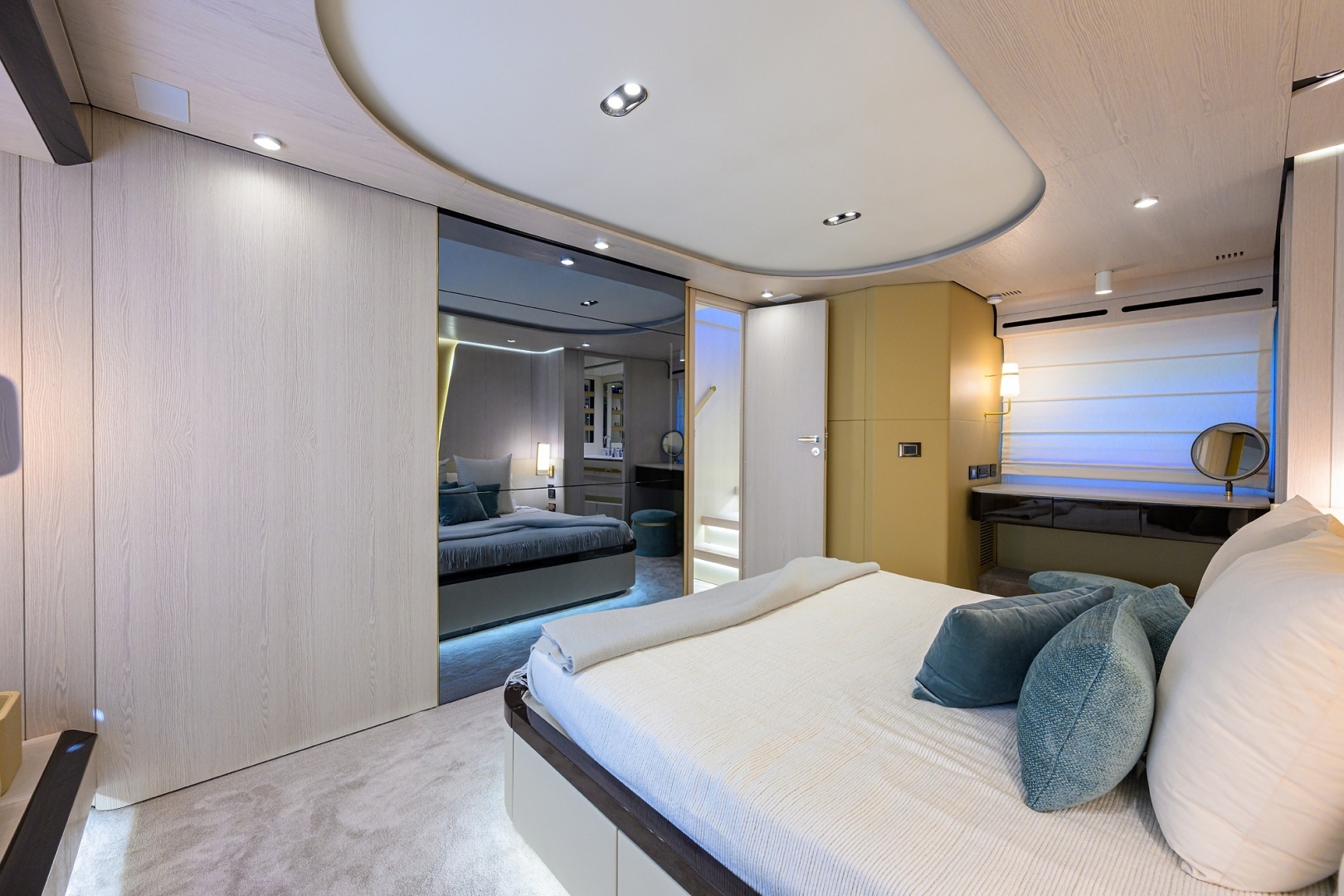 DT78 78ft Azimut Yacht For Sale