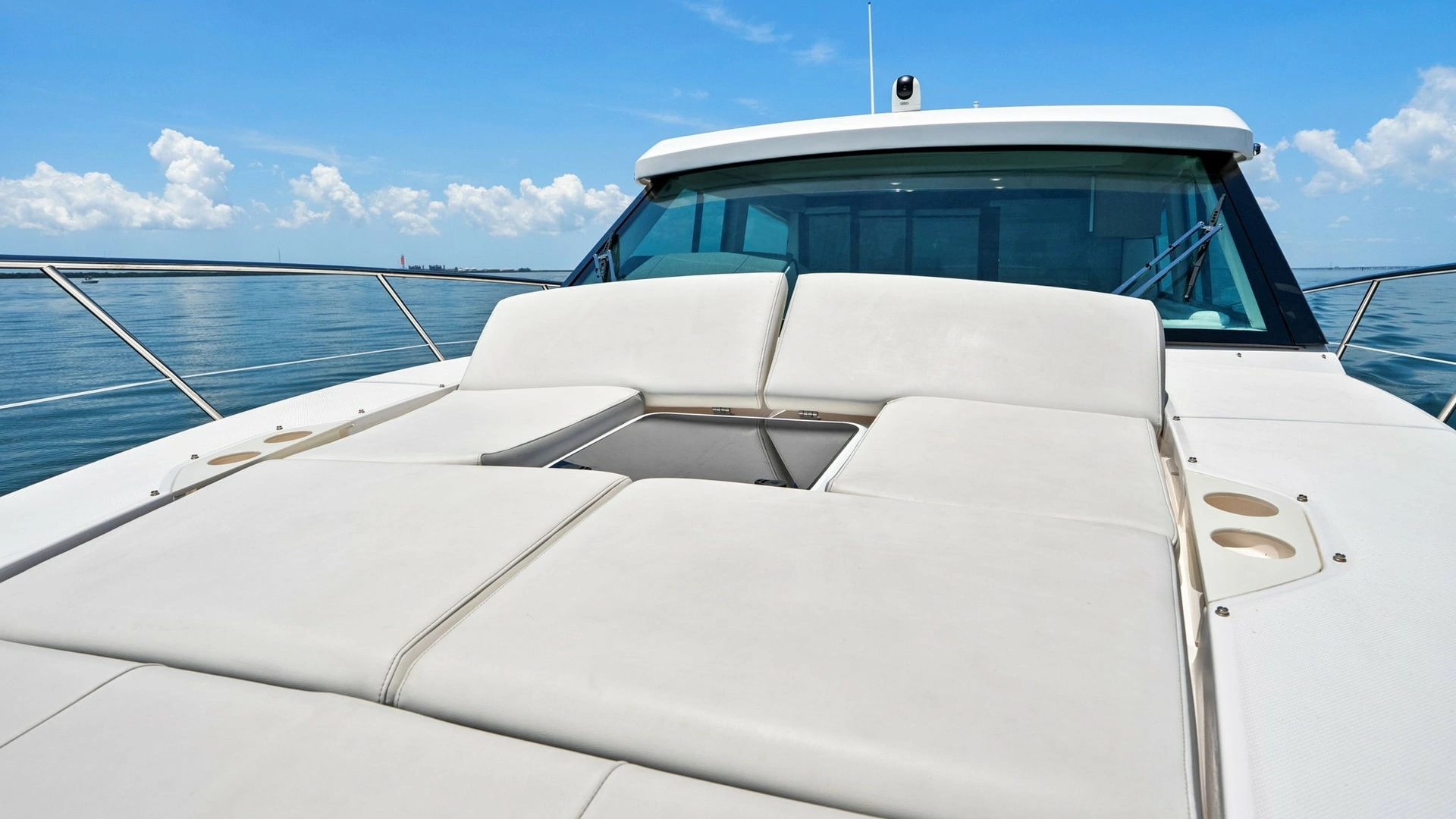 Regal 38 XO Yacht For Sale