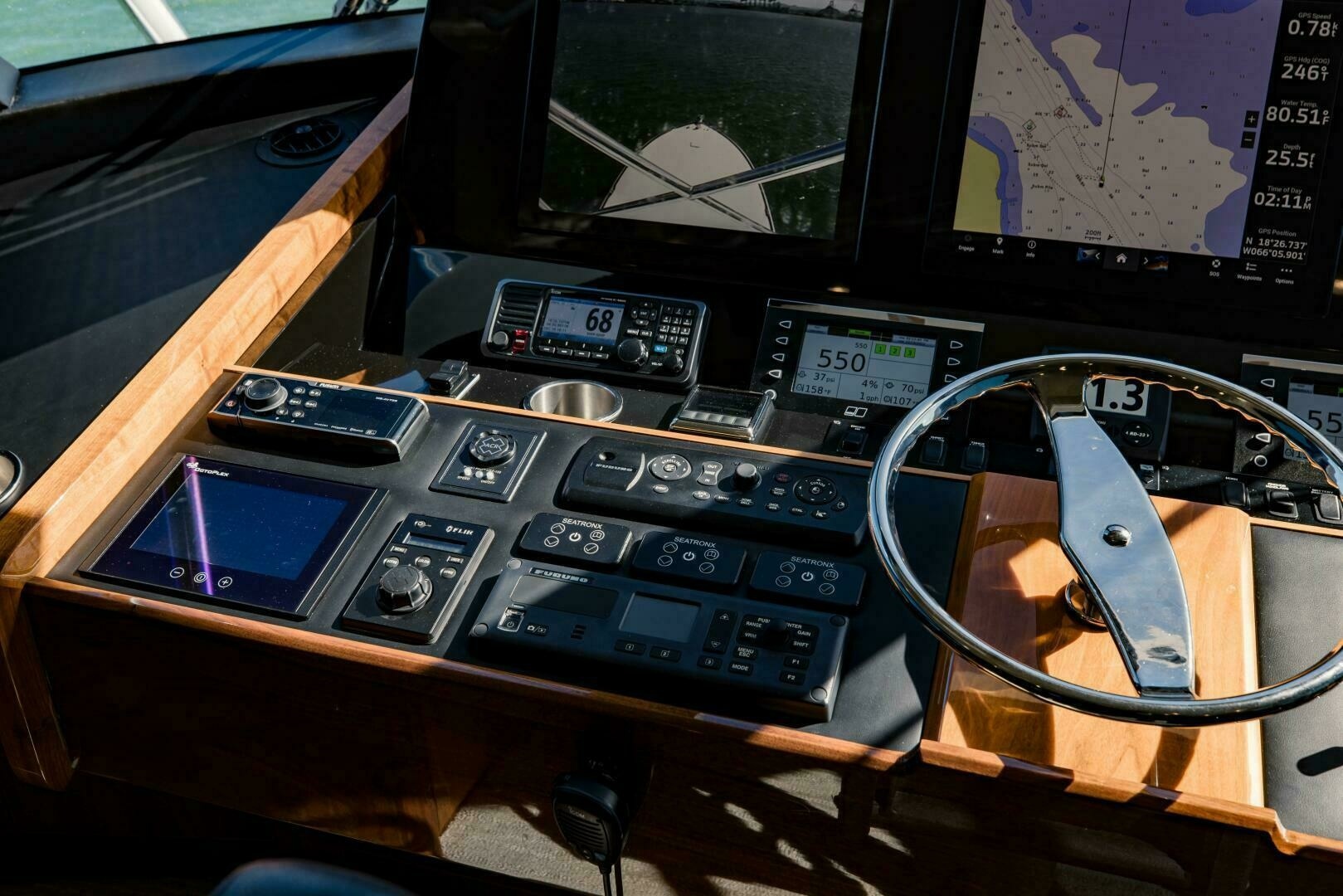 Viking 72 Enclosed Bridge — Sari Victoria - Photo 51
