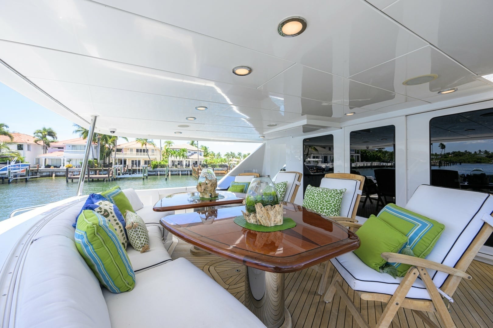 MAGIC 100ft Hatteras Yacht For Sale MAGIC 100ft Hatteras Yacht For Sale
