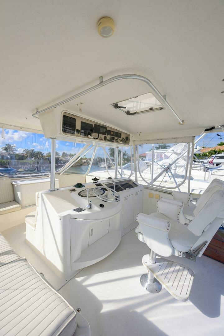 MEMBERS ONLY 56ft Ocean Yachts Yacht For Sale
