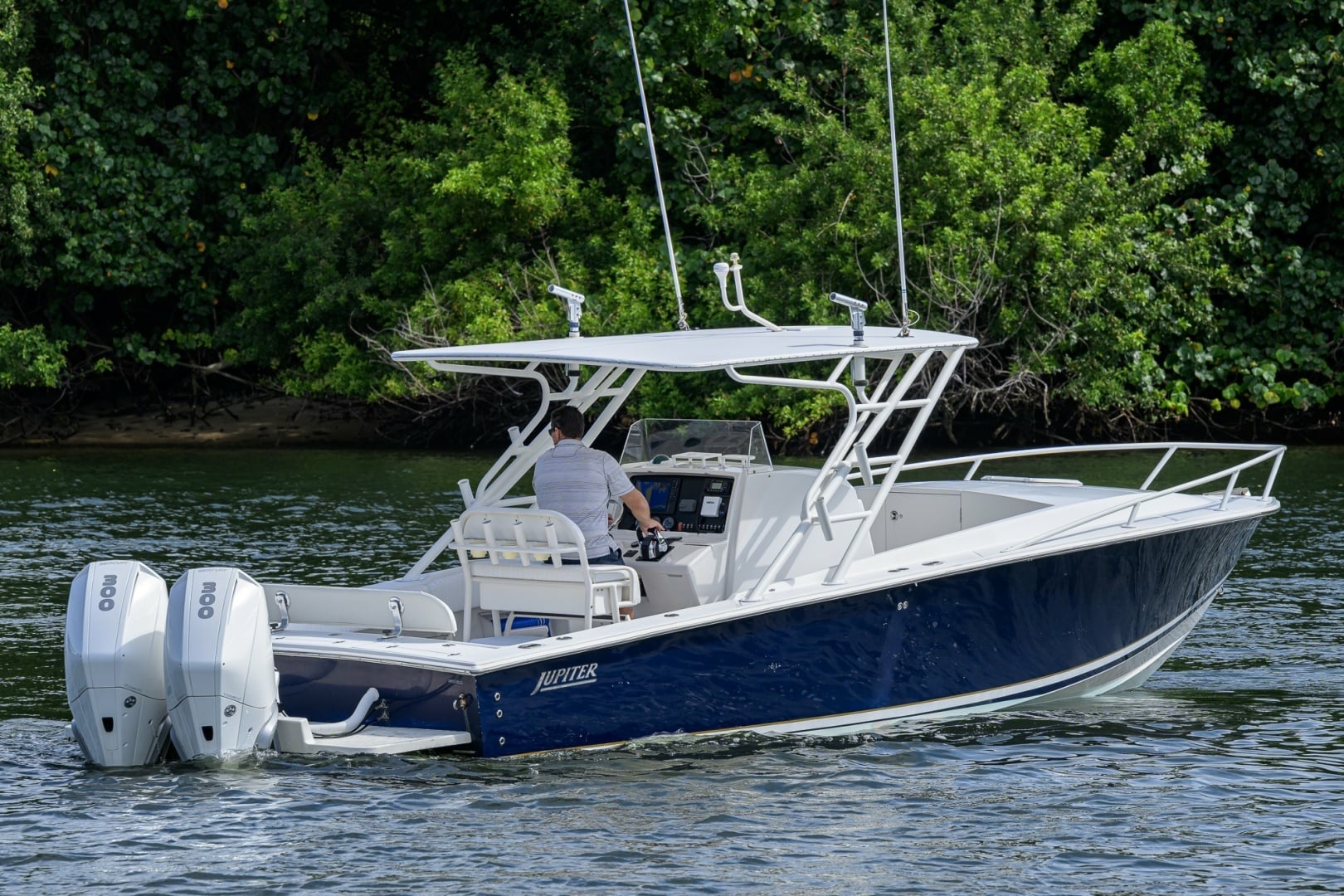 31ft Jupiter Yacht For Sale
