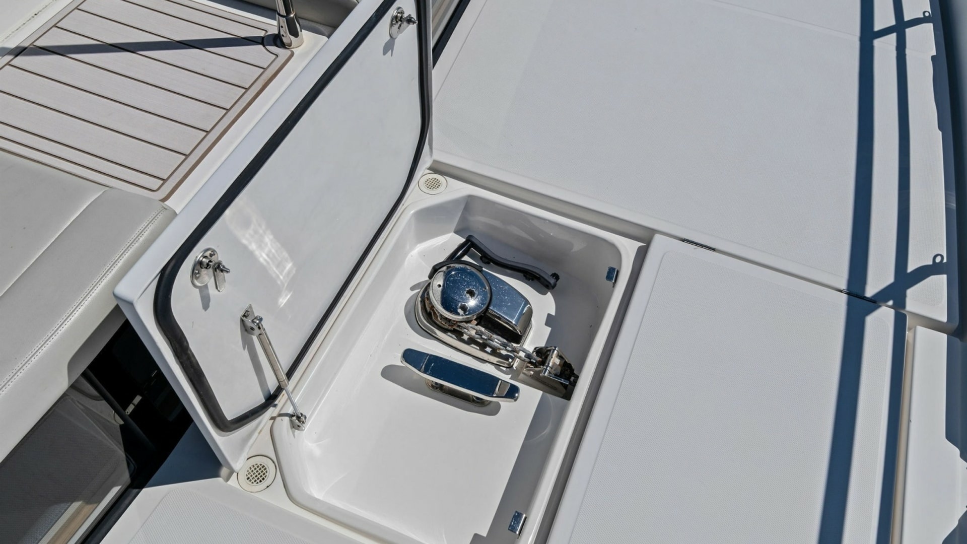Aquila 54 Yacht — Remarkable I - Photo 56