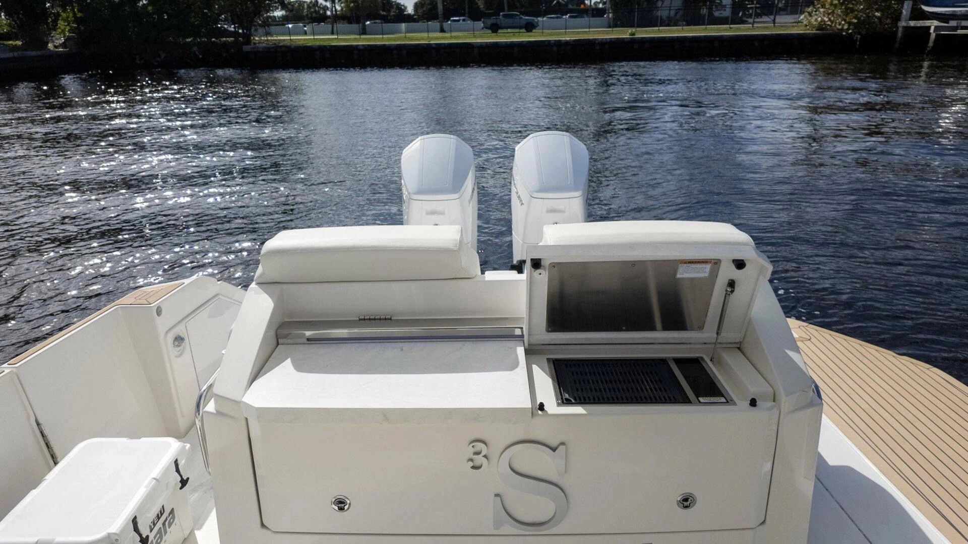 Tiara Yachts 43 LE Yacht For Sale