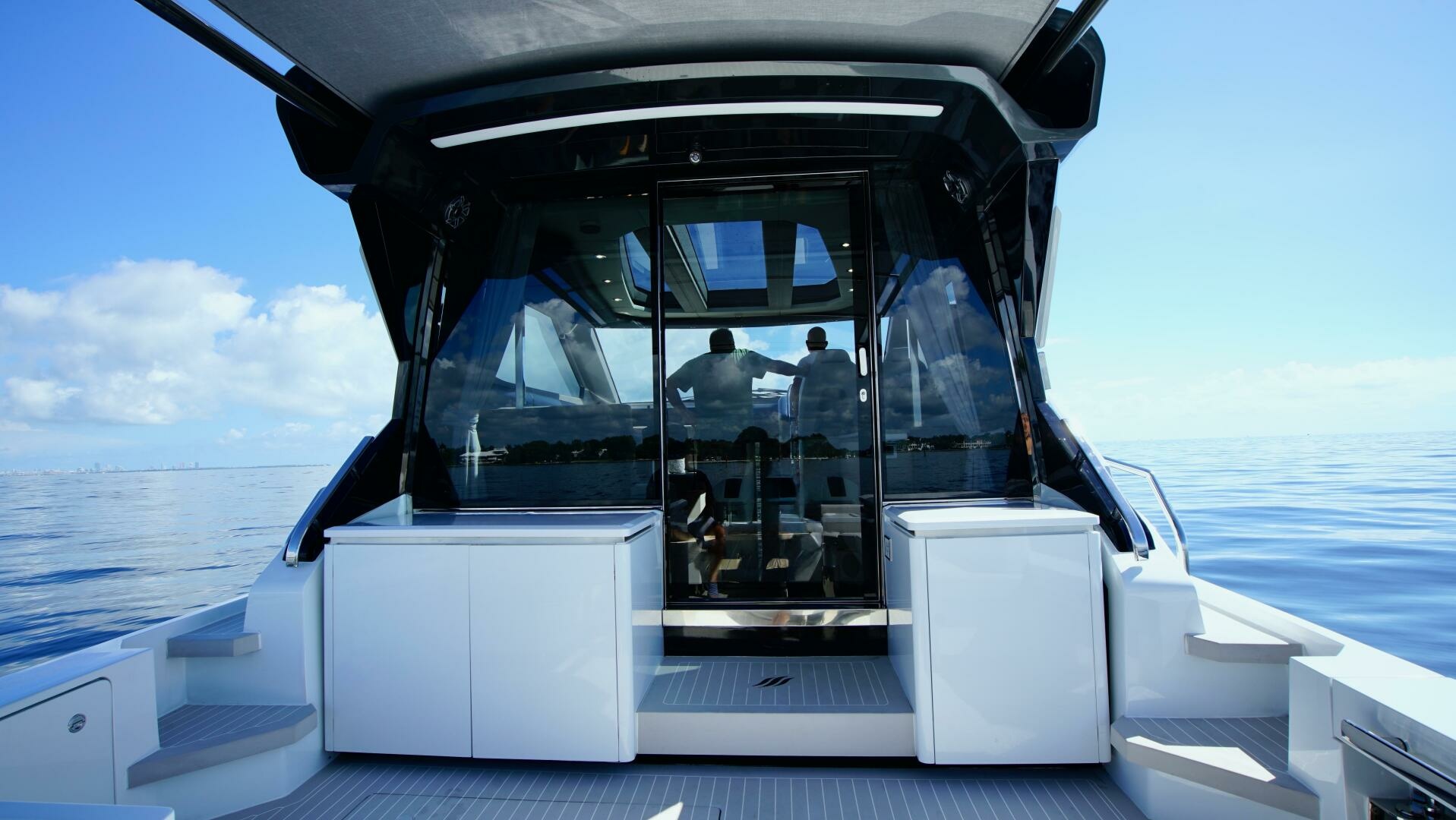 56ft Uniesse Yacht For Sale