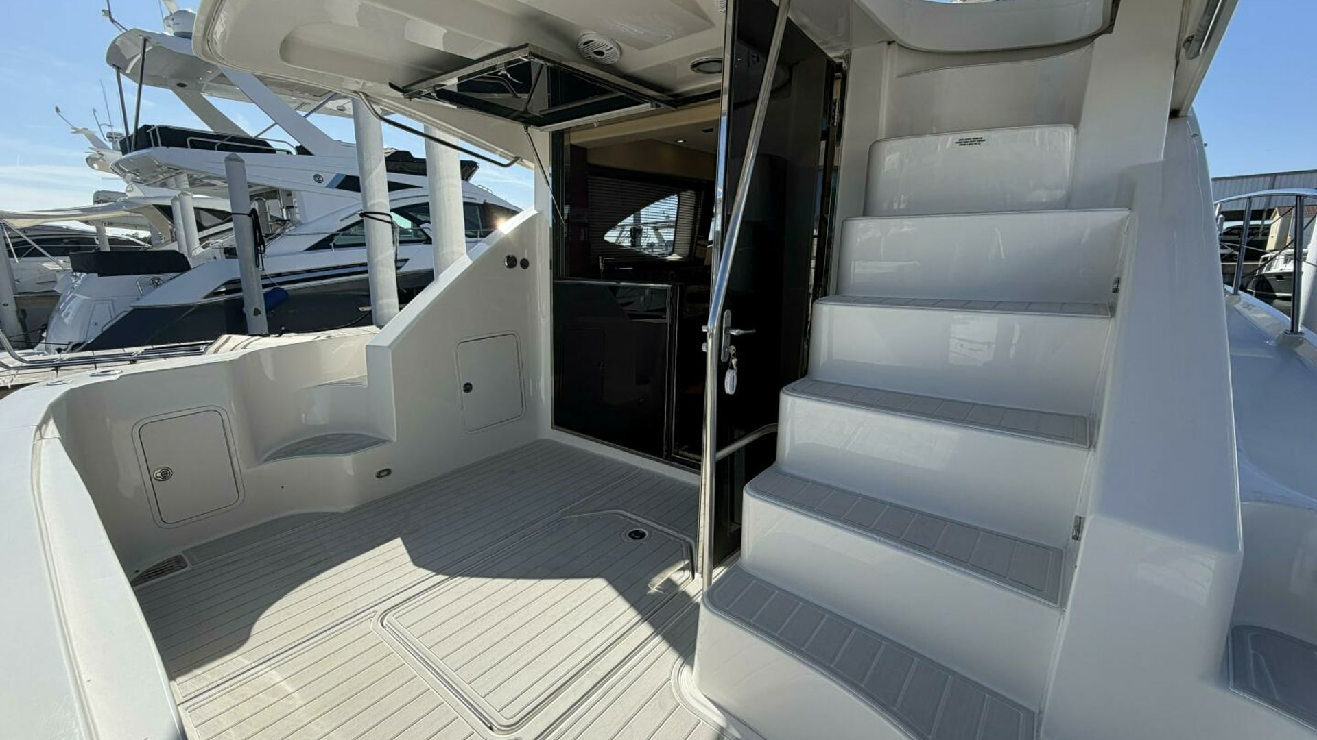 Anchor Management  47ft Sea Ray Yacht For Sale