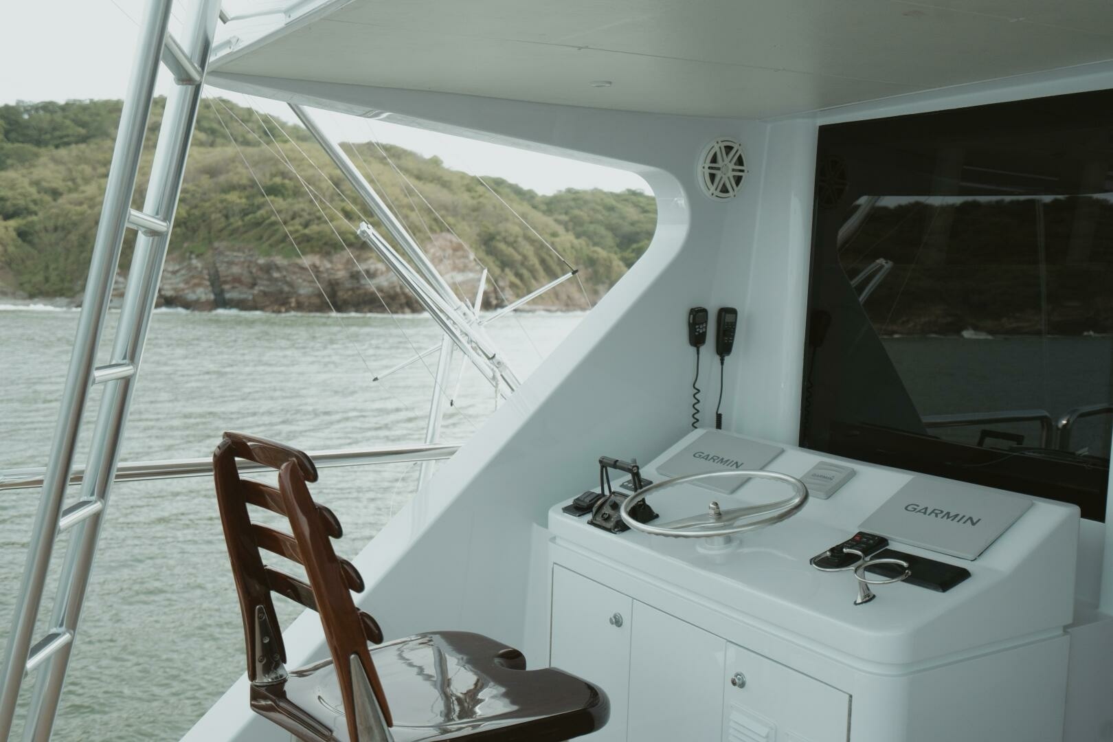 Aussie Rules 87ft Oceanfast Yacht For Sale
