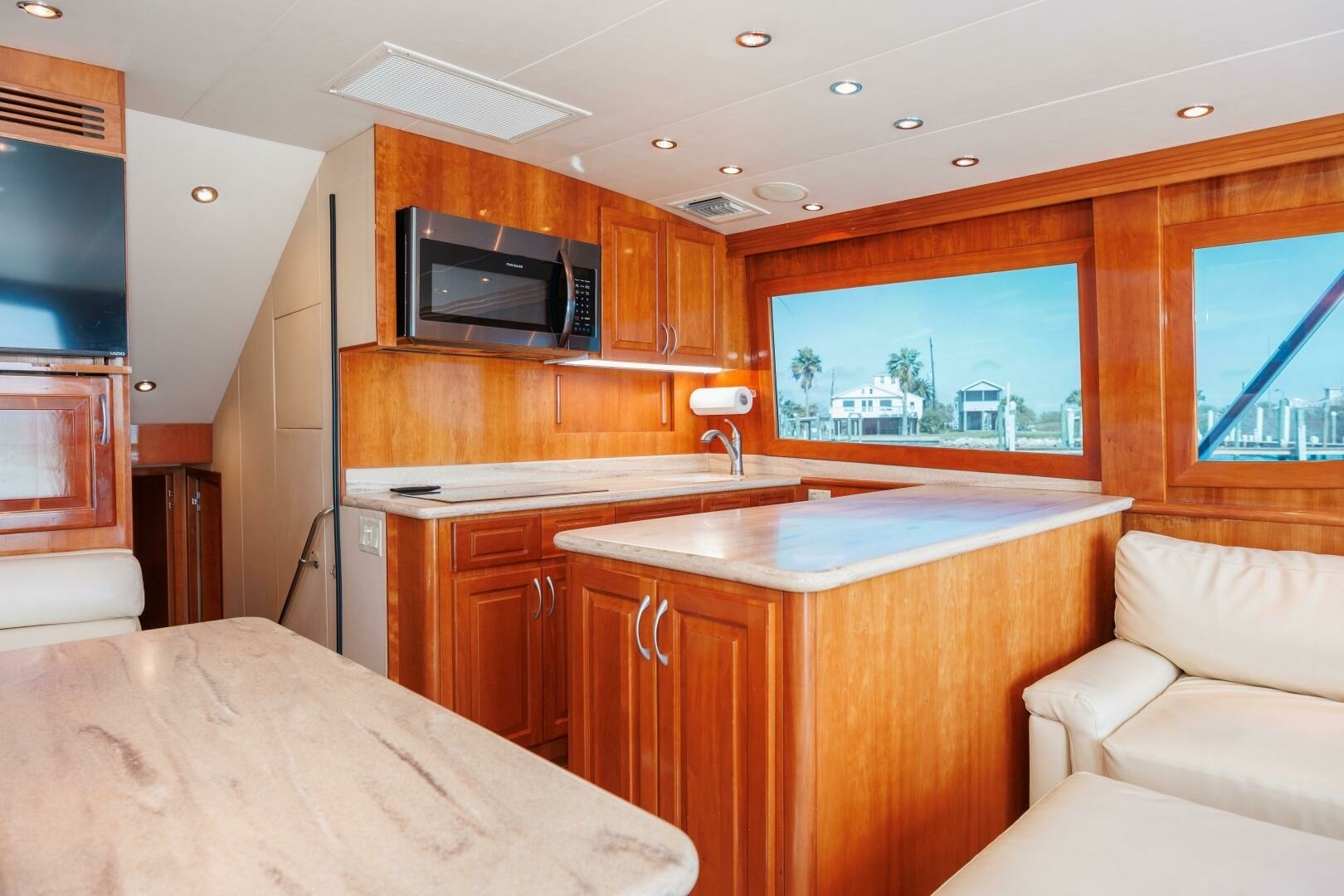 Loca Louise 50ft Hatteras Yacht For Sale