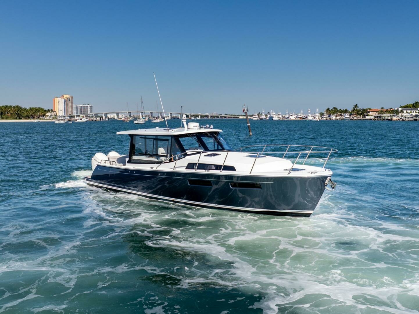 In Stock MJM 42 005 47ft MJM Yacht For Sale