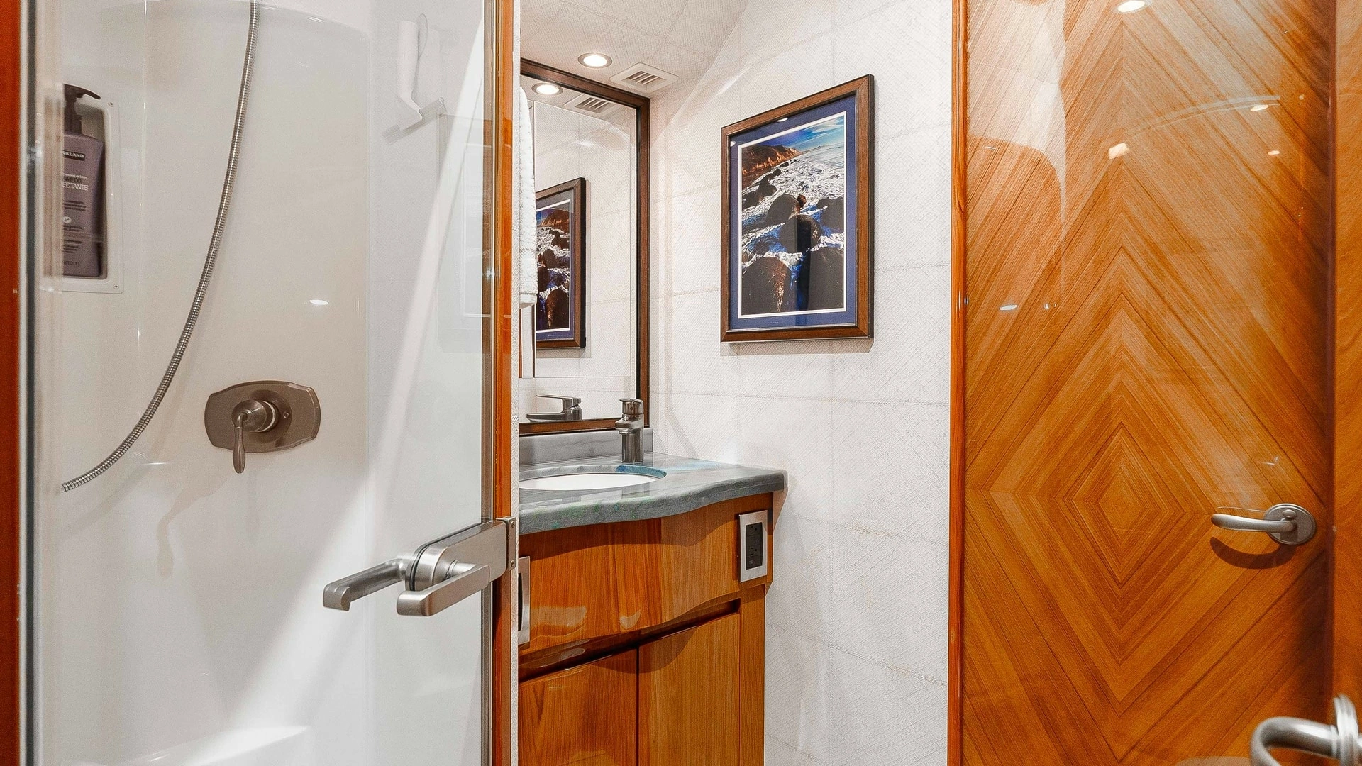 Viking 76 Enclosed Bridge Sportfisher Yacht For Sale