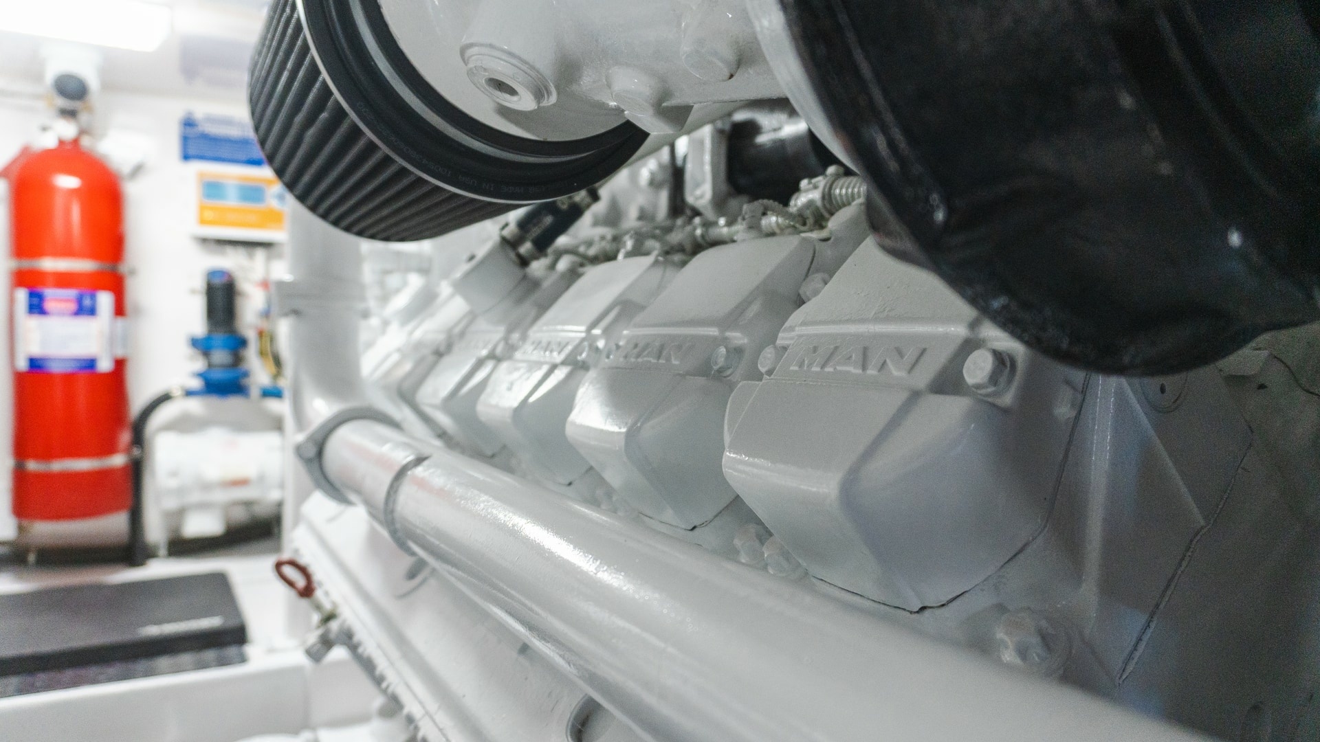 Viking 50 Convertible — Jammin - Photo 48