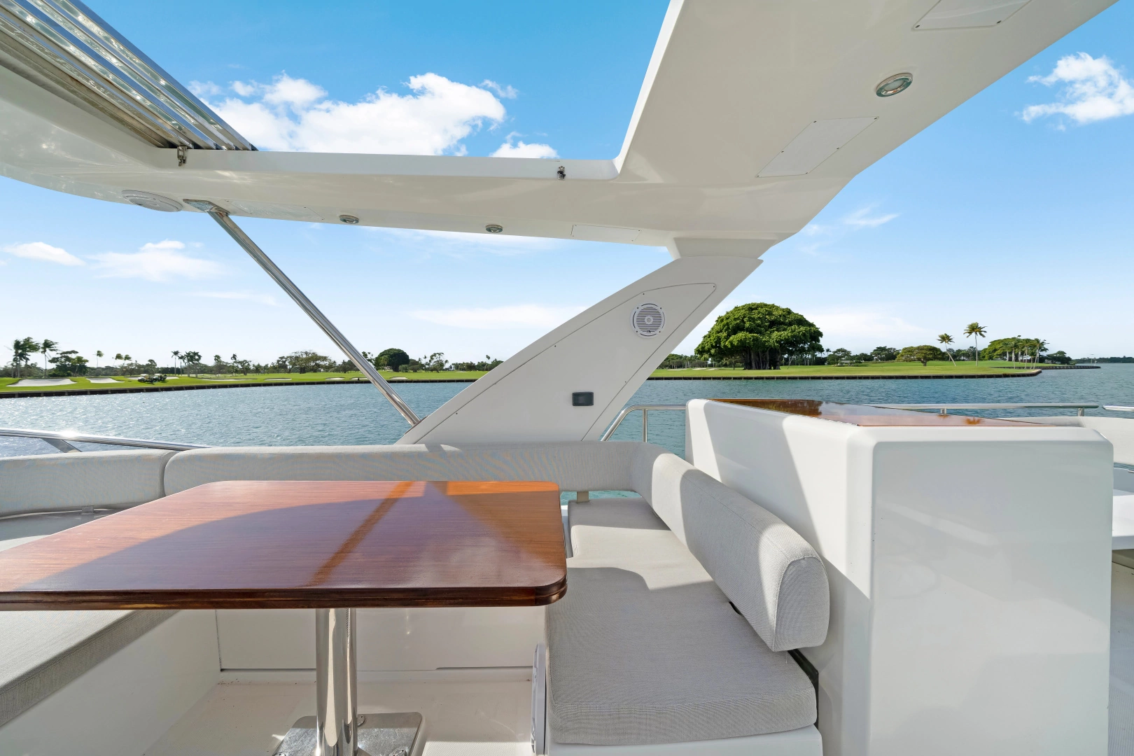 Azimut 50 Fly Yacht For Sale