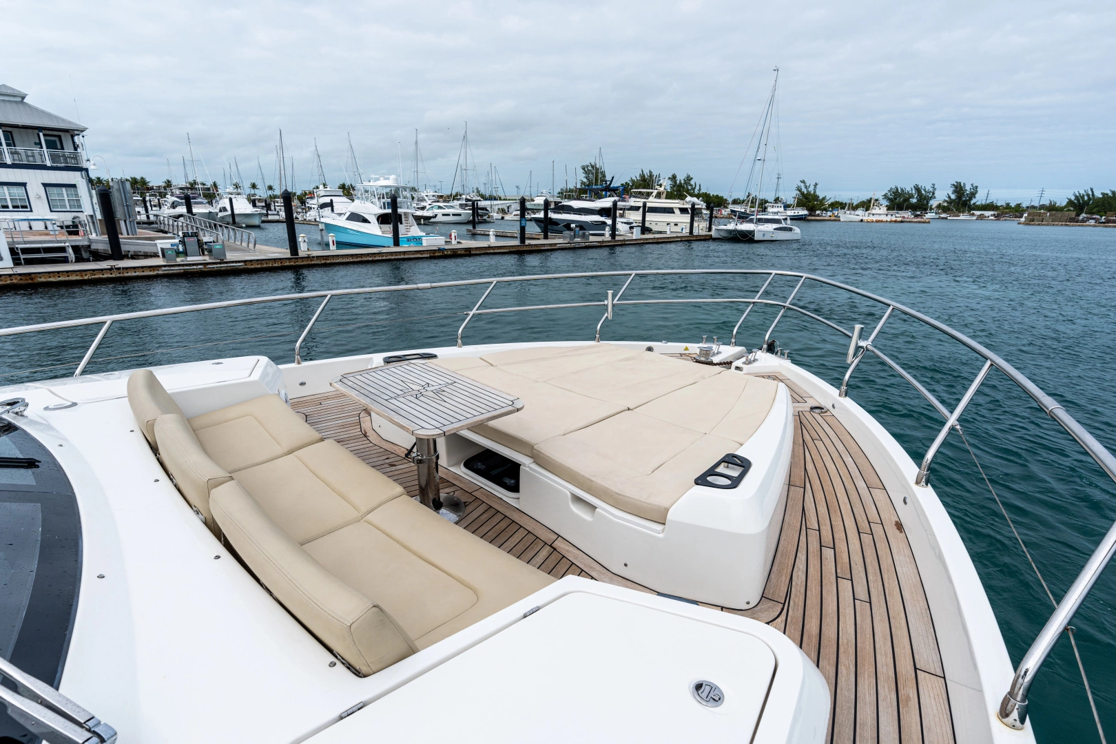 Absolute 60 Fly Yacht For Sale