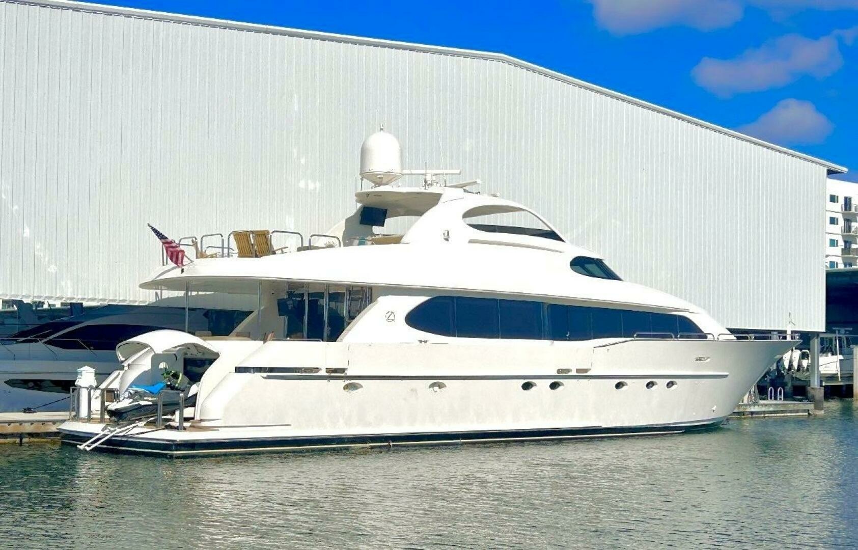 Serendipity 94ft Lazzara Yachts Yacht For Sale Serendipity 94ft Lazzara Yachts Yacht For Sale