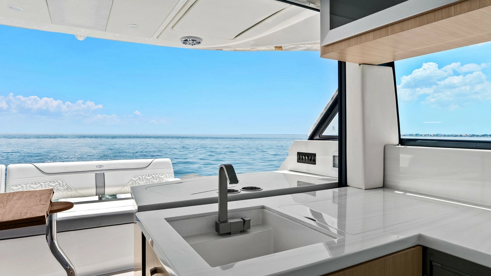 Regal 38 XO Yacht For Sale