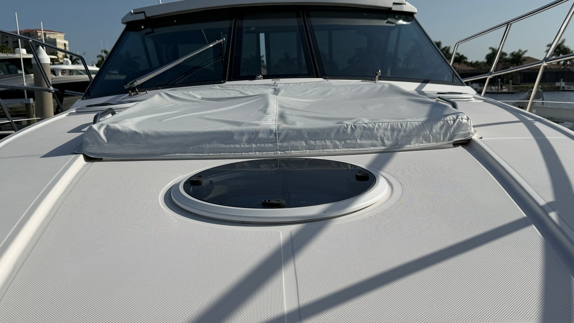 Foredeck with Sunpad and Hatch