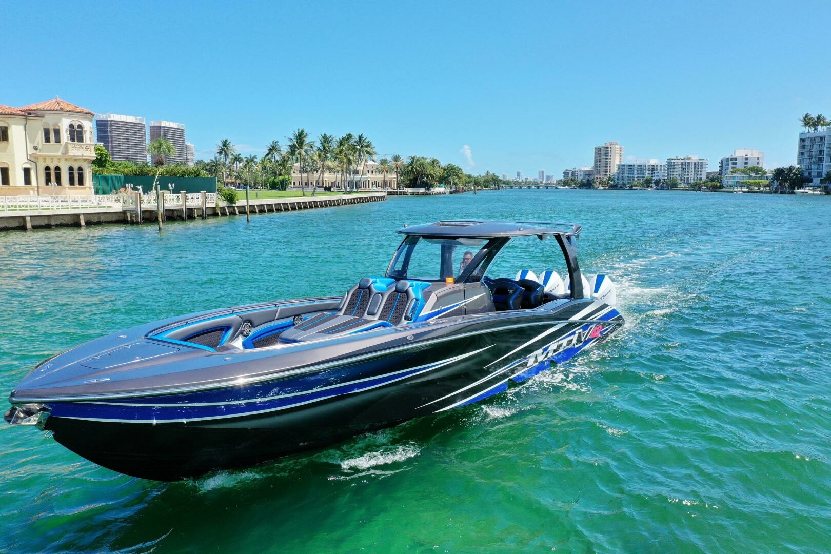 TOBITO I 42ft MTI Yacht For Sale