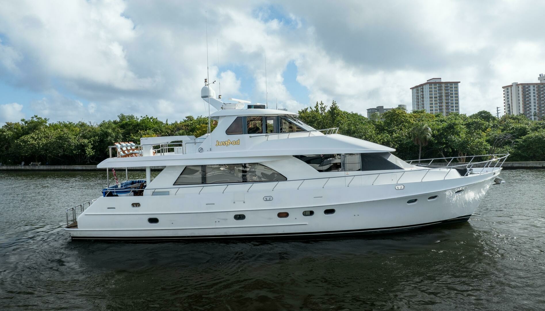 2005 Ocean Alexander 80 motoryacht