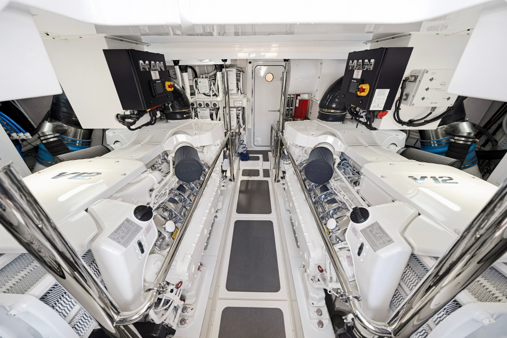 ZERO GRAVITY 72ft Riviera Yacht For Sale ZERO GRAVITY 72ft Riviera Yacht For Sale