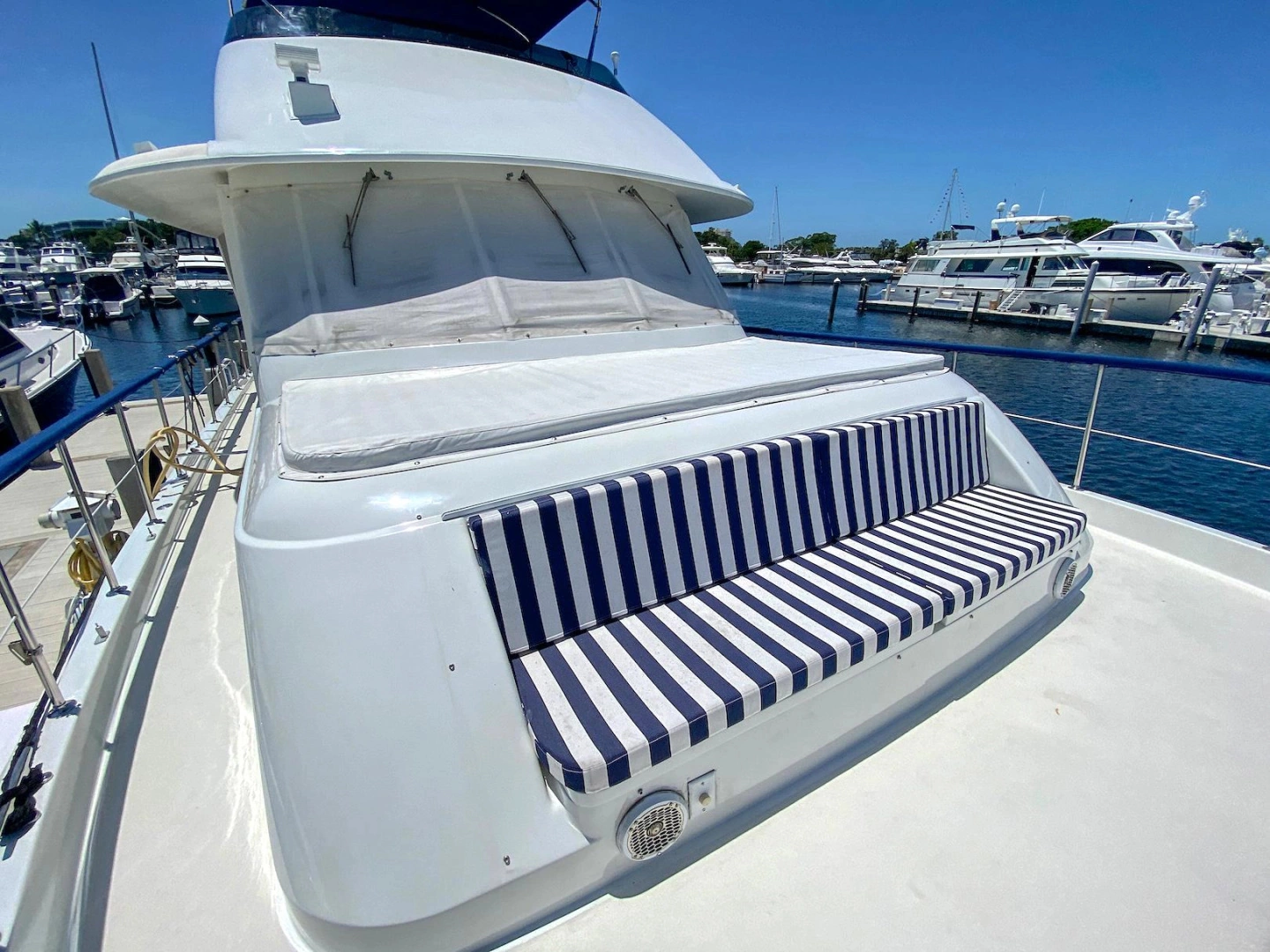 Hatteras 56 Motor Yacht Yacht For Sale
