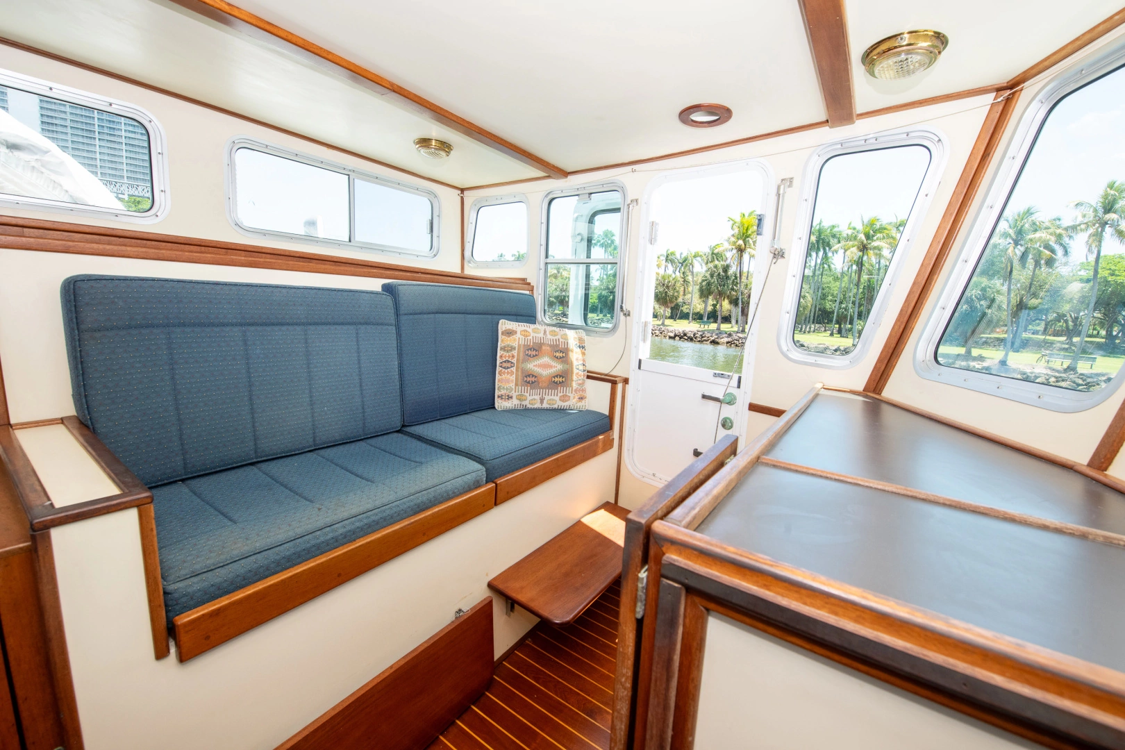 American Tug Trawler Pilothouse 36 Yacht For Sale