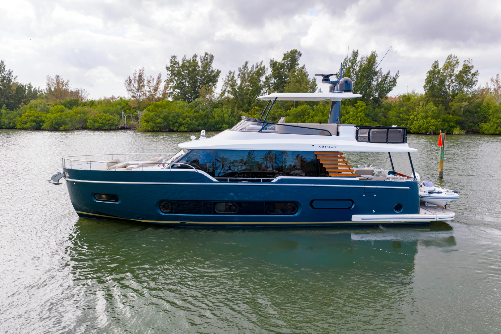 MEGNIFICENT 60ft Azimut Yacht For Sale