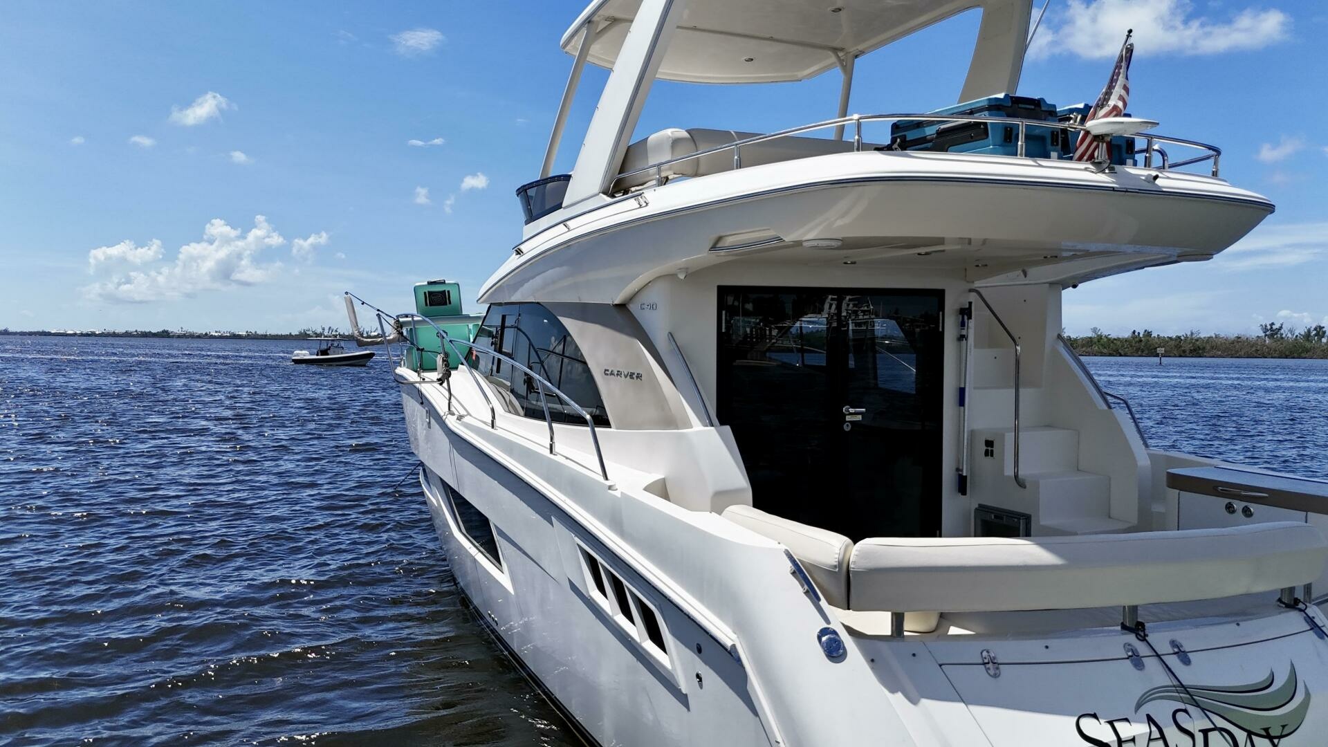 SEAS THE DAY 40ft Carver Yacht For Sale